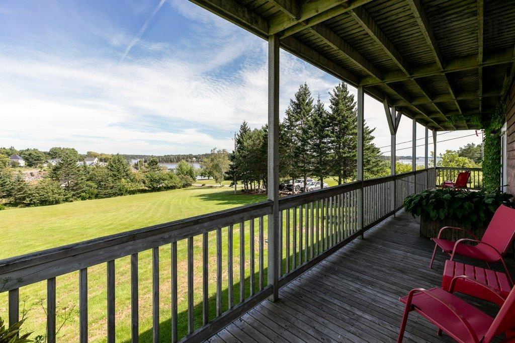 $2,499,000.00: 678 Oakland Road, Indian Point