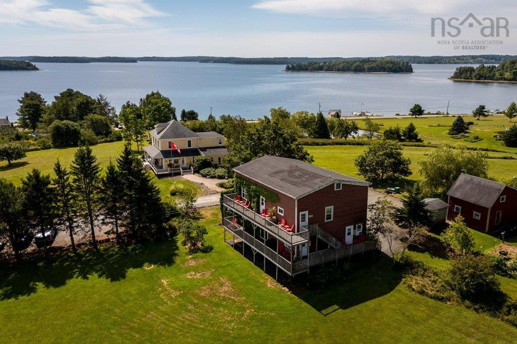 $2,499,000.00: 678 Oakland Road, Indian Point