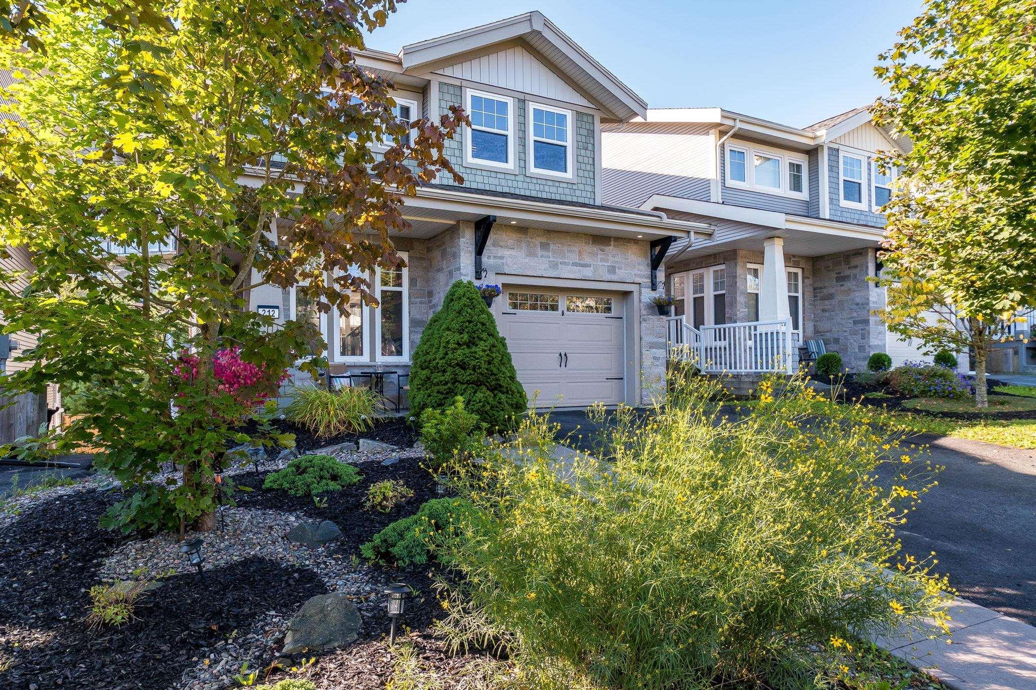 $829,900.00: 212 Capstone Crescent, Bedford West