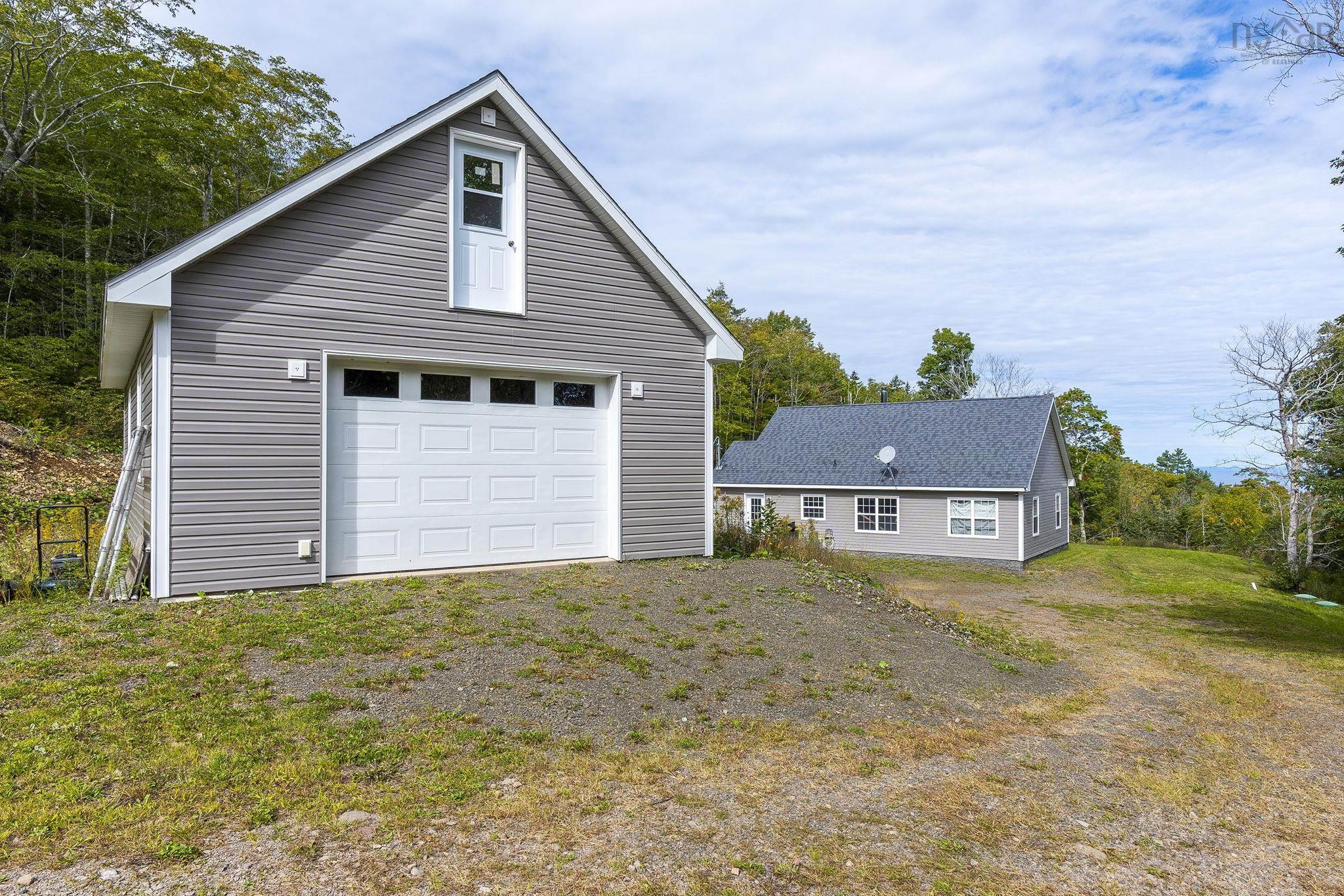 $429,000.00: 984 Youngs Mountain Road, Youngs Cove