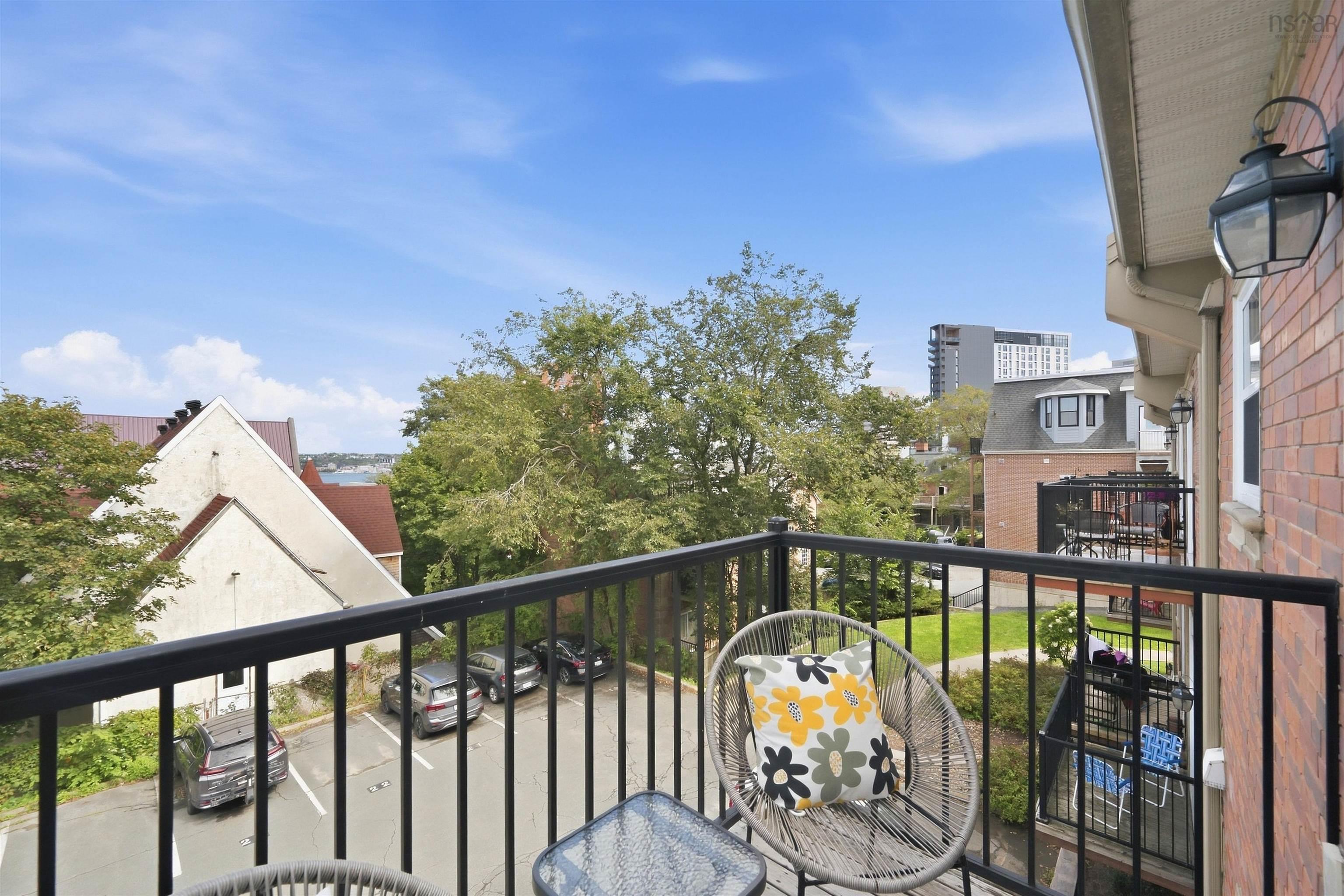 $639,000.00: 2131 Maitland Street, Halifax