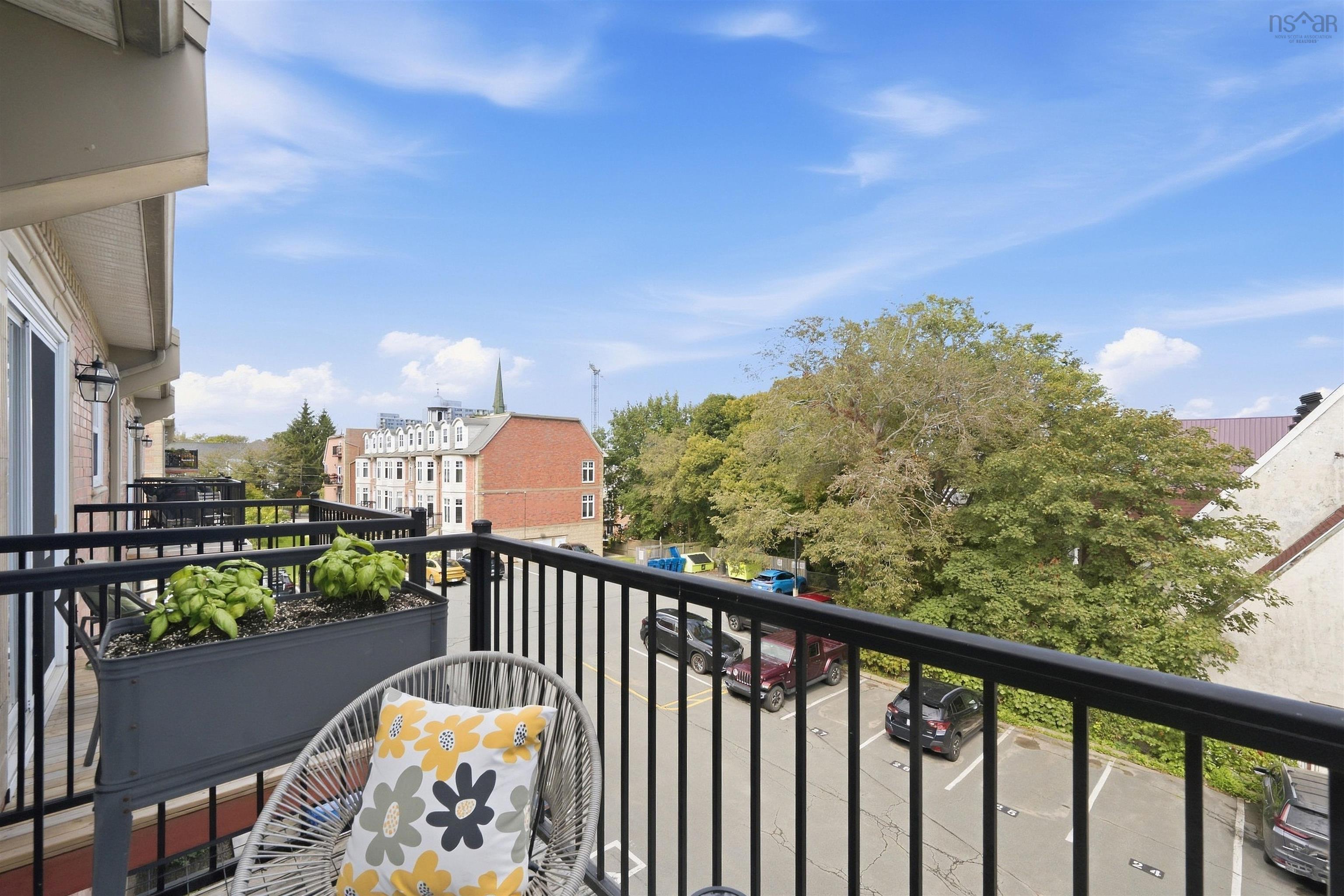 $639,000.00: 2131 Maitland Street, Halifax