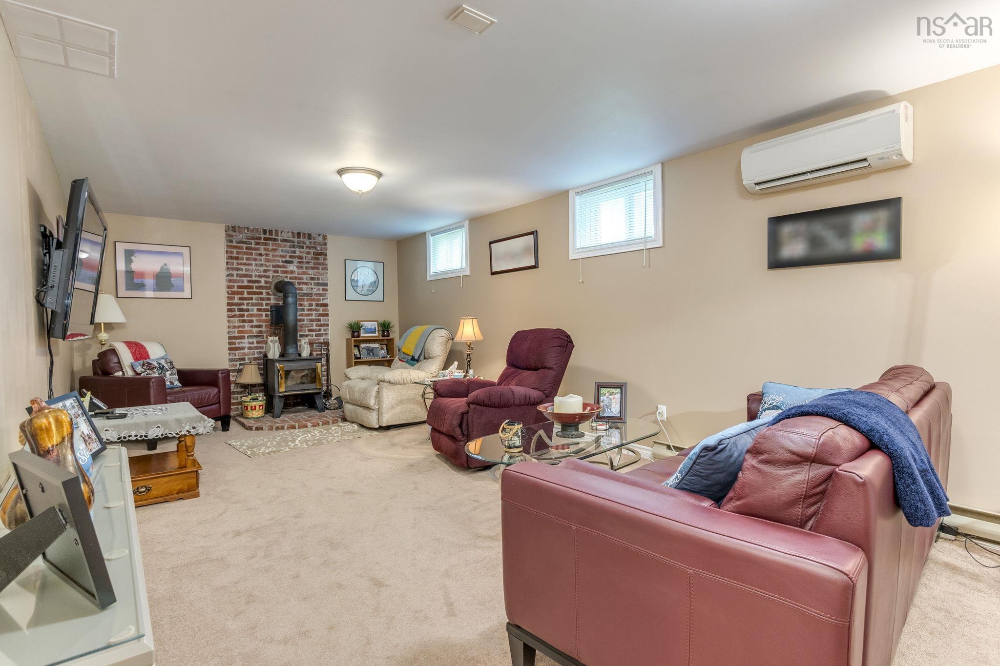 $389,900.00: 78 Cambey Avenue, Stellarton