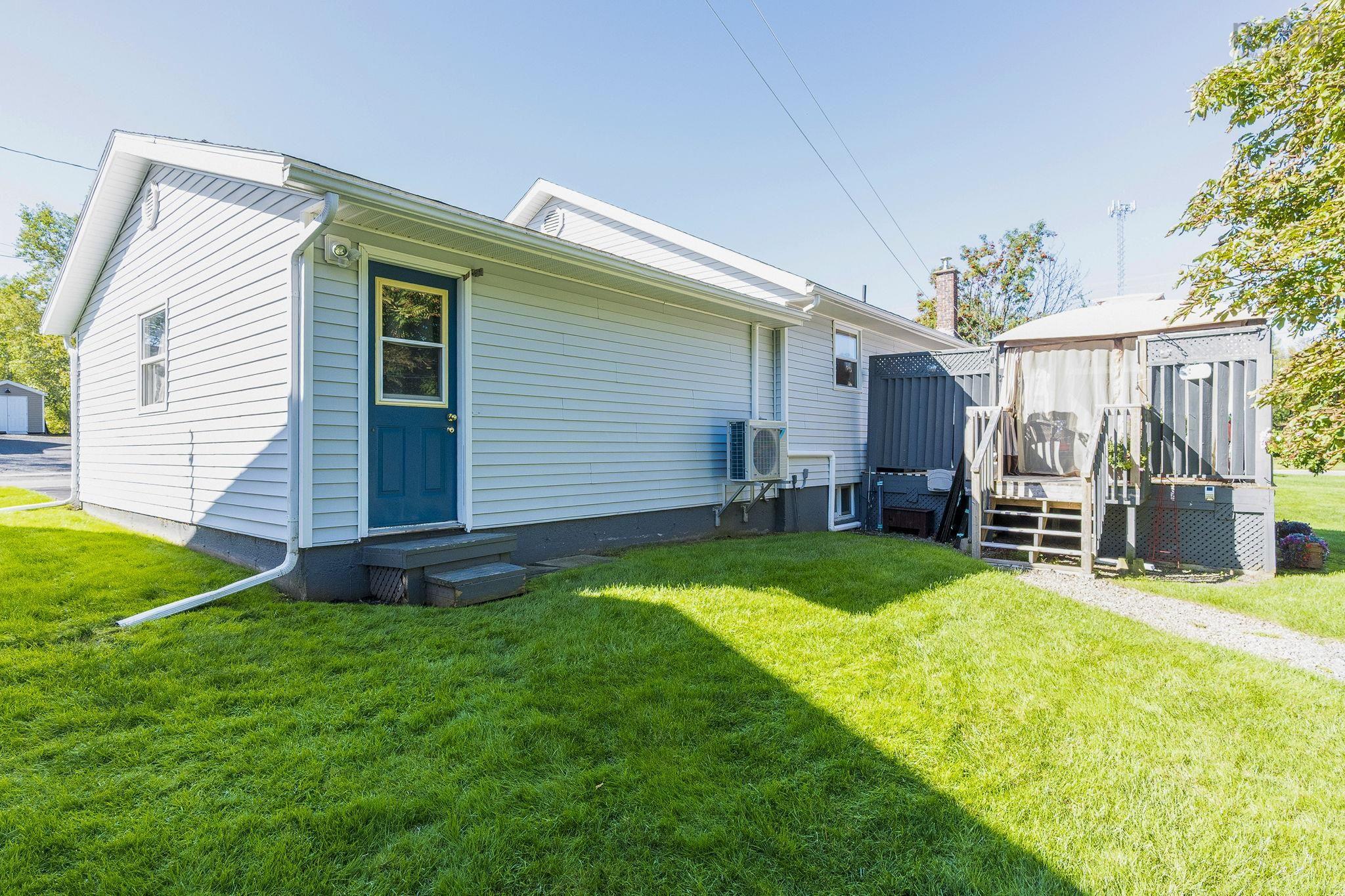 $389,900.00: 78 Cambey Avenue, Stellarton