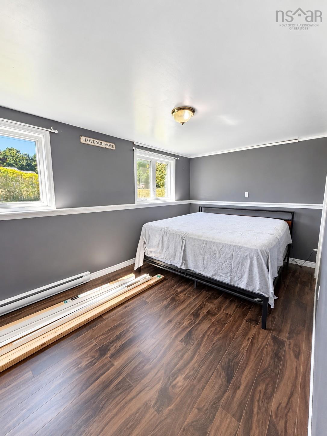 $380,000.00: 37 Bay Side Drive, Barrington