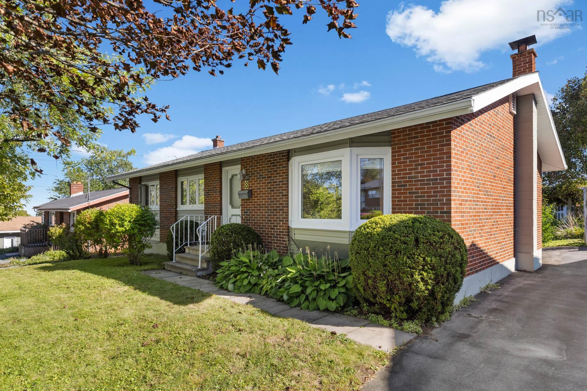 $508,000.00: 8 Muriel Avenue, Dartmouth