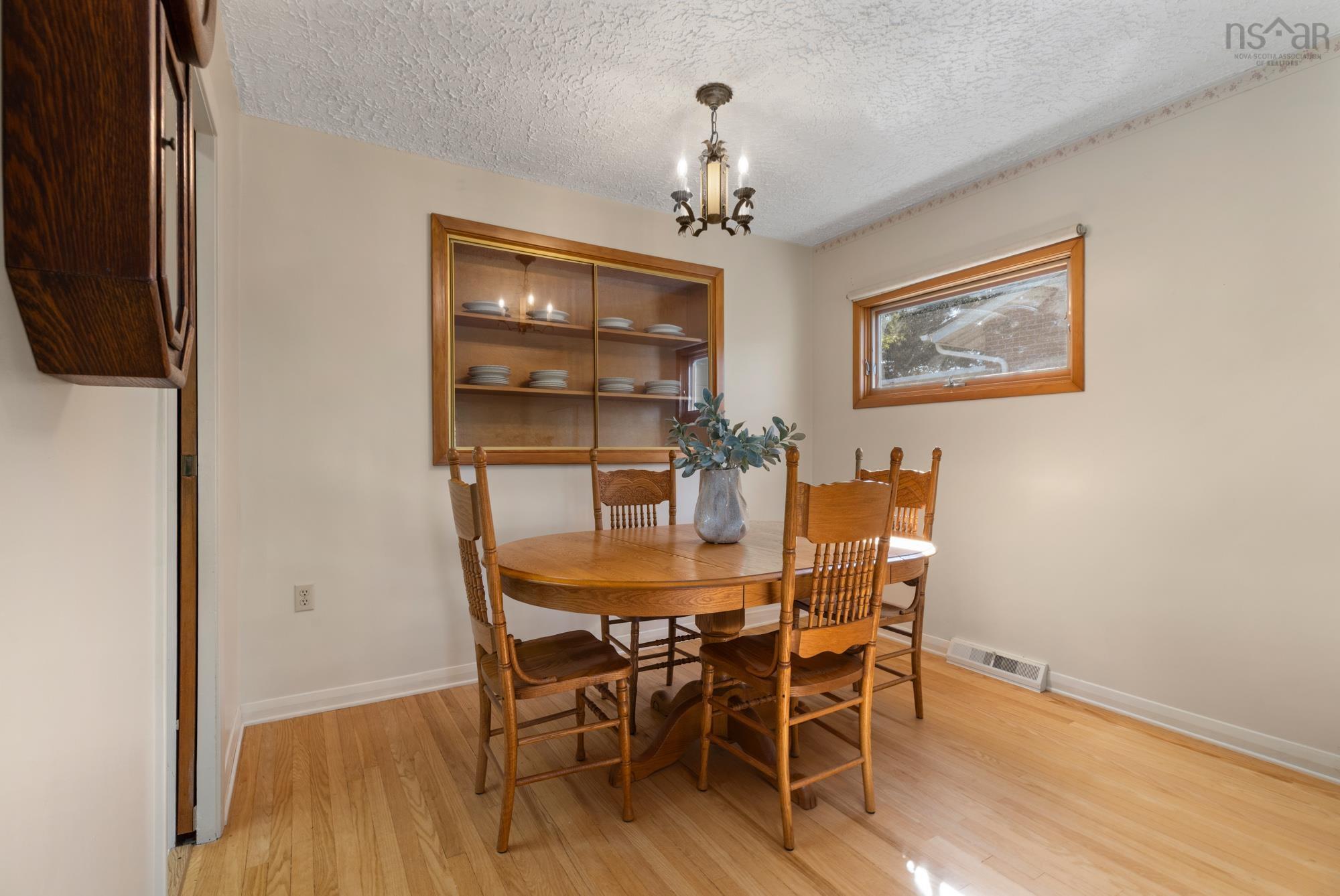 $508,000.00: 8 Muriel Avenue, Dartmouth