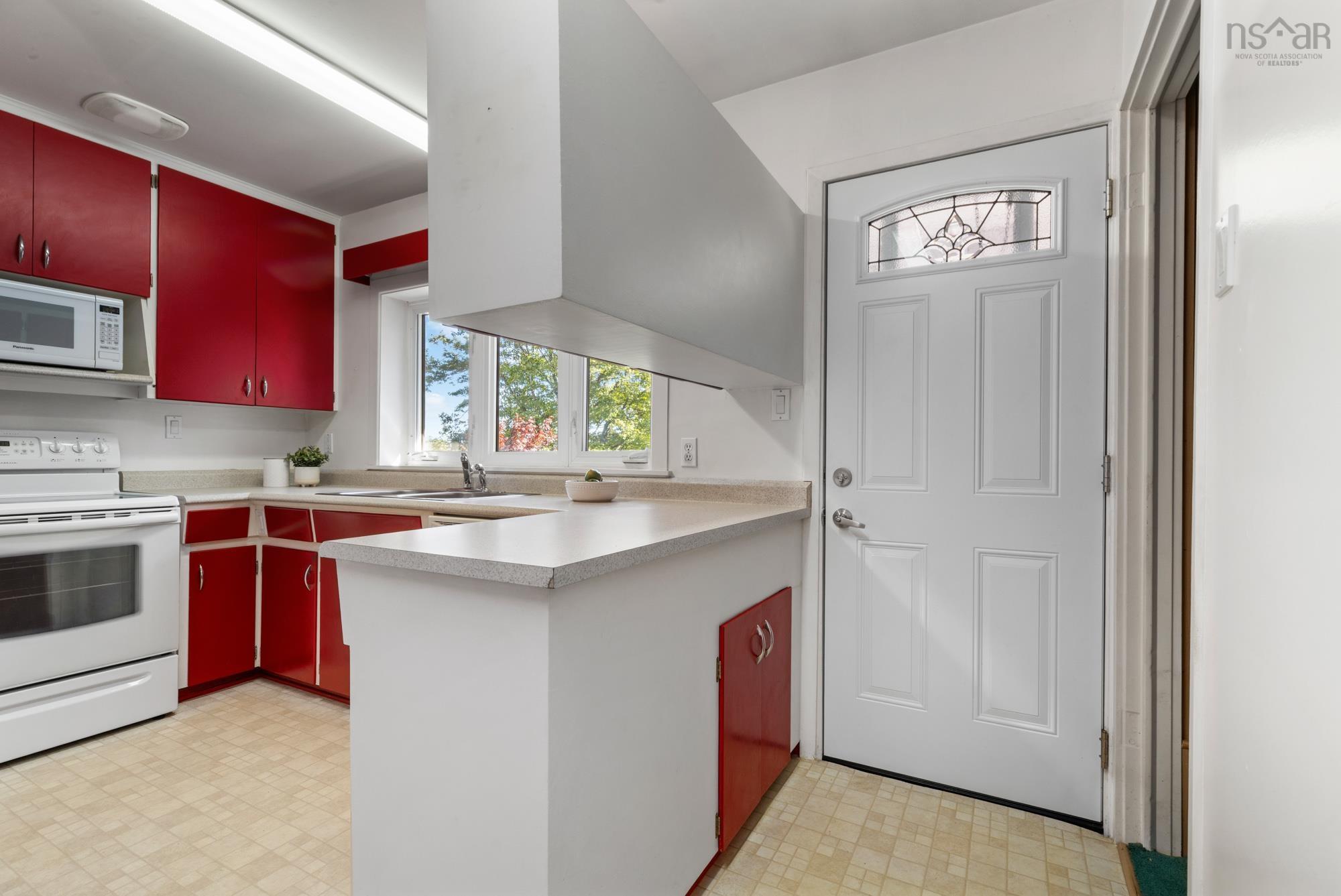 $508,000.00: 8 Muriel Avenue, Dartmouth