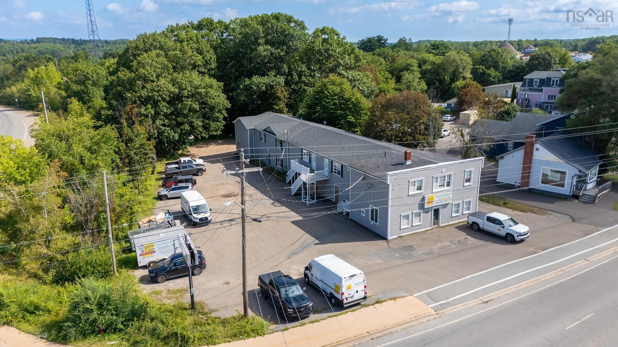 $1,600,000.00: 8861 Commercial Street, New Minas