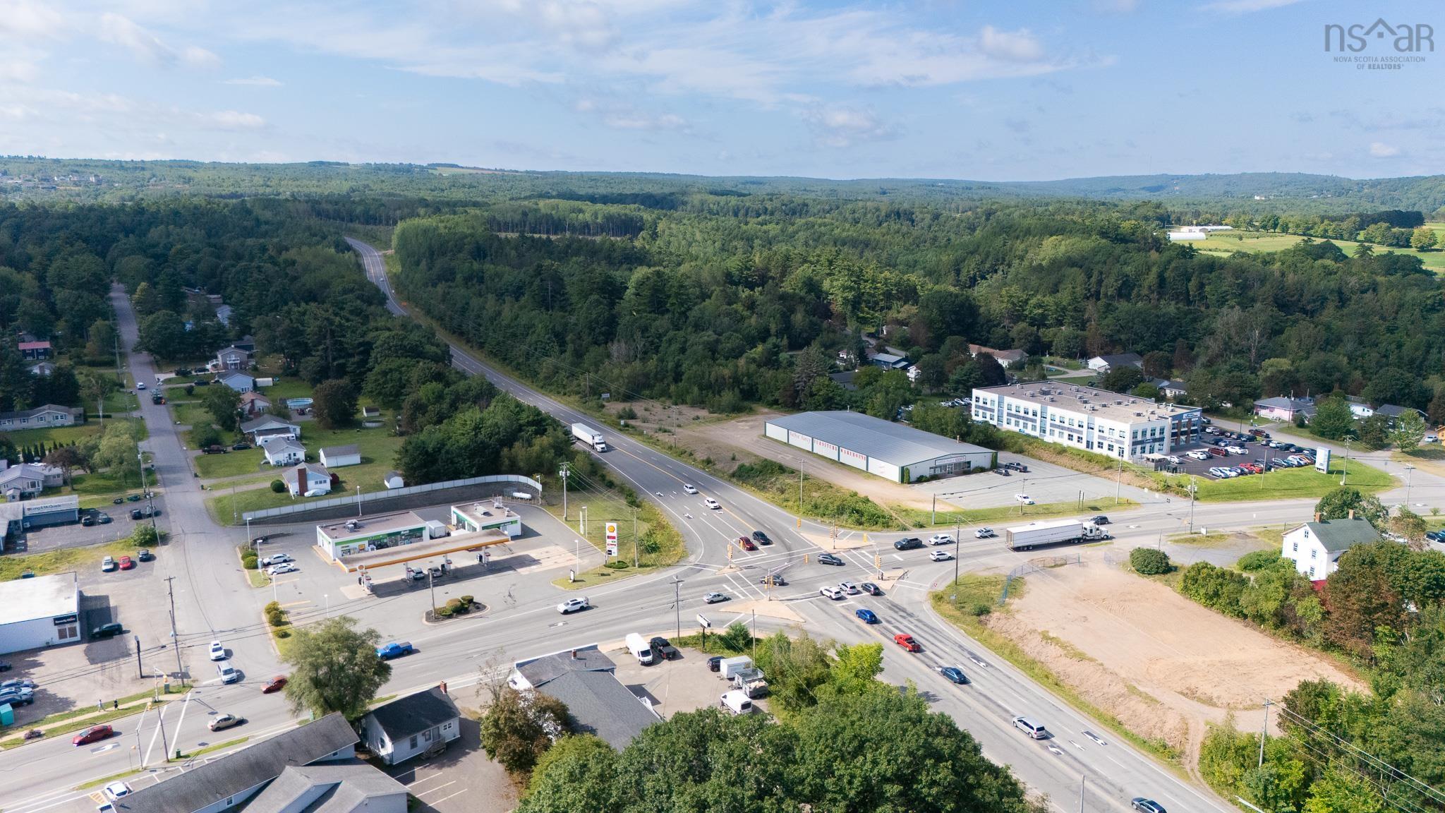 $1,600,000.00: 8861 Commercial Street, New Minas