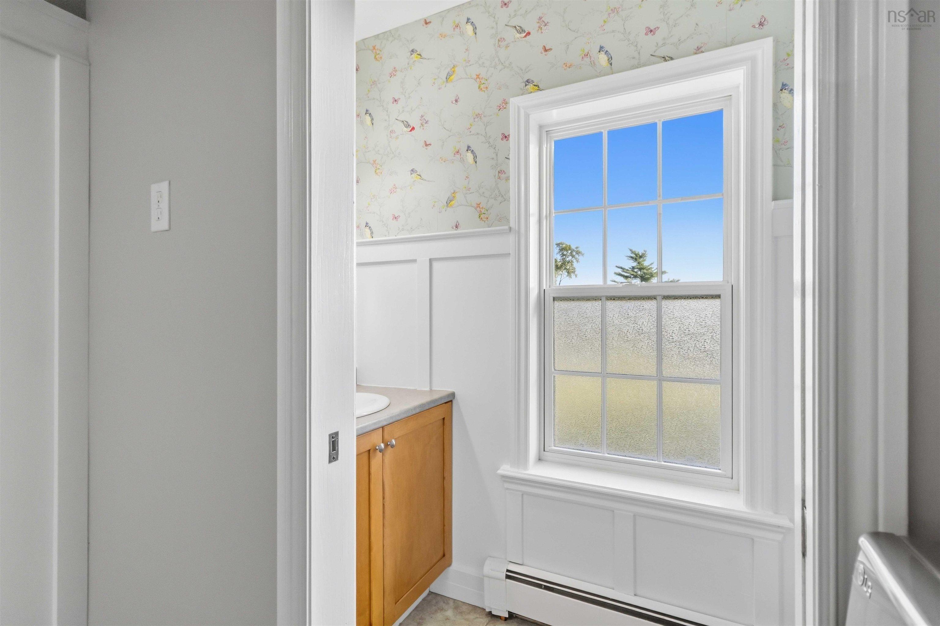 $699,900.00: 28 Carmel Crescent, Fall River