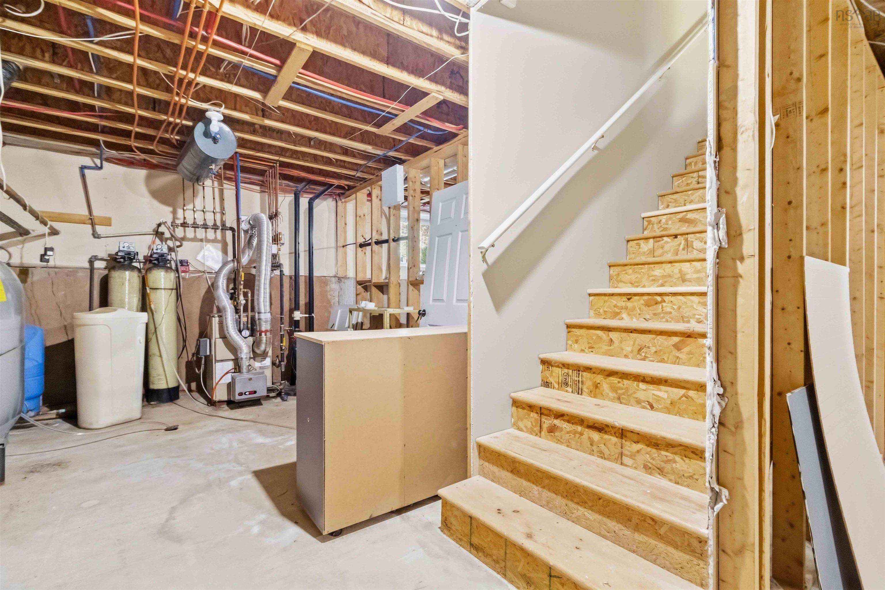 $699,900.00: 28 Carmel Crescent, Fall River