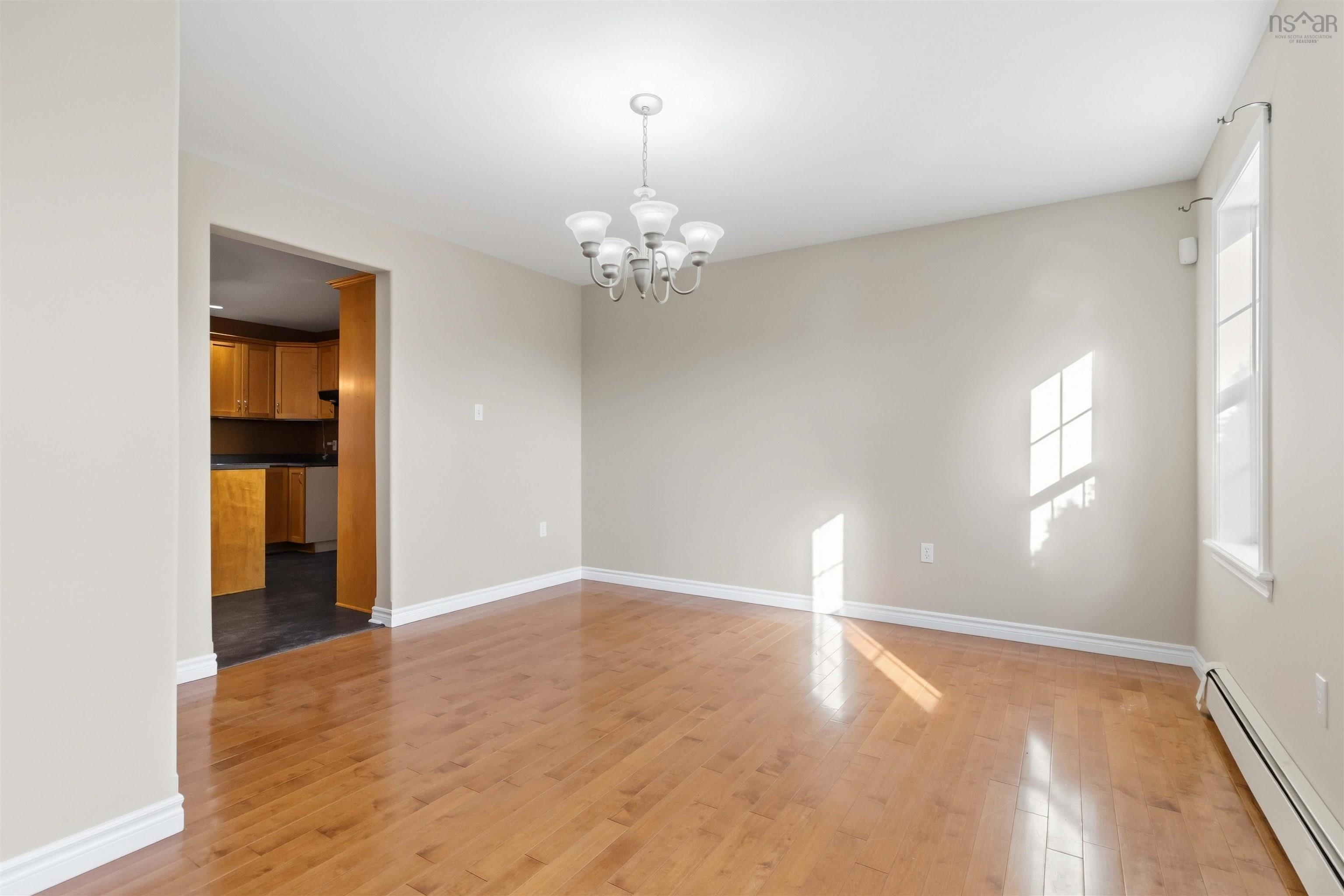 $699,900.00: 28 Carmel Crescent, Fall River