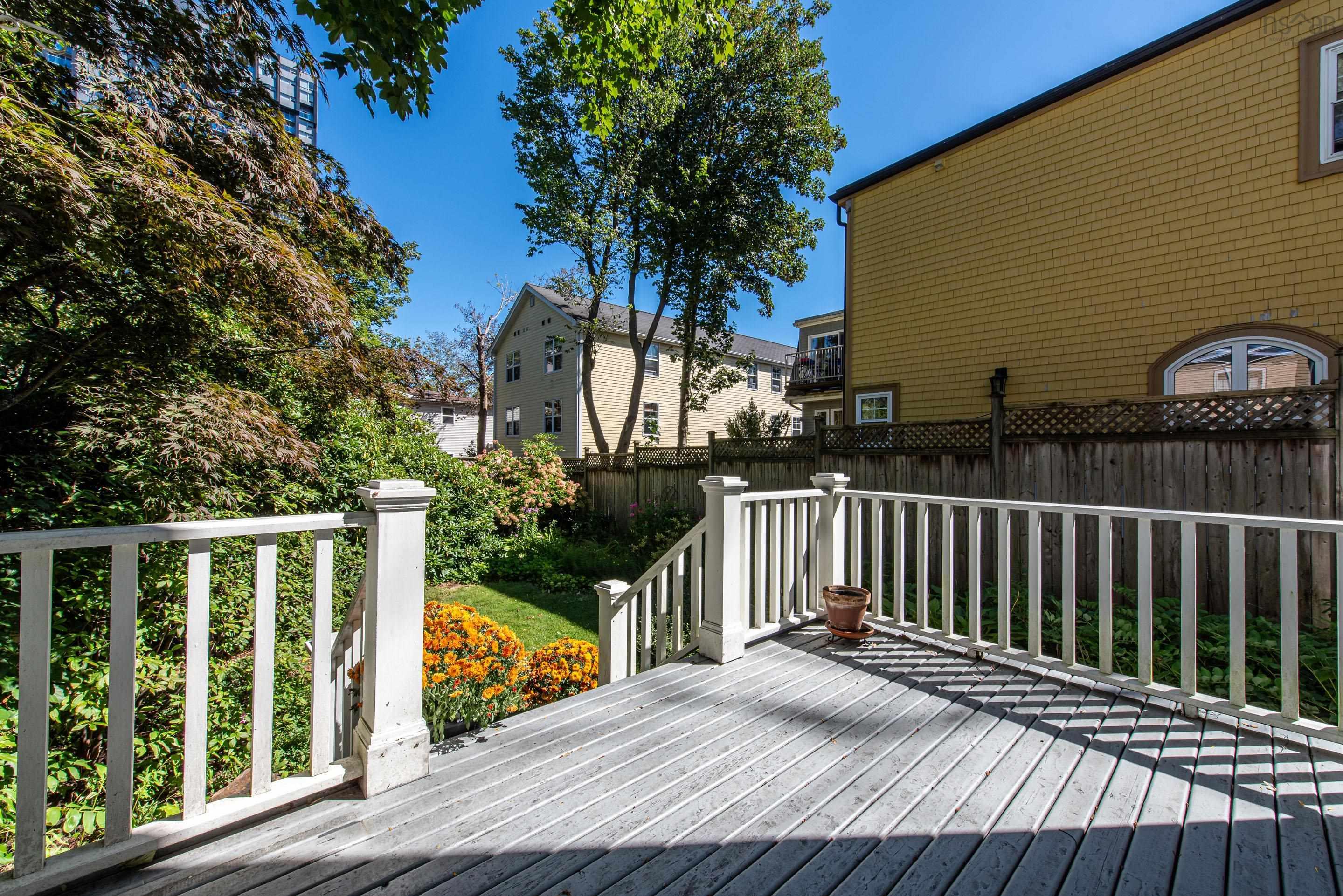 $1,100,000.00: 1165 South Park Street, Halifax
