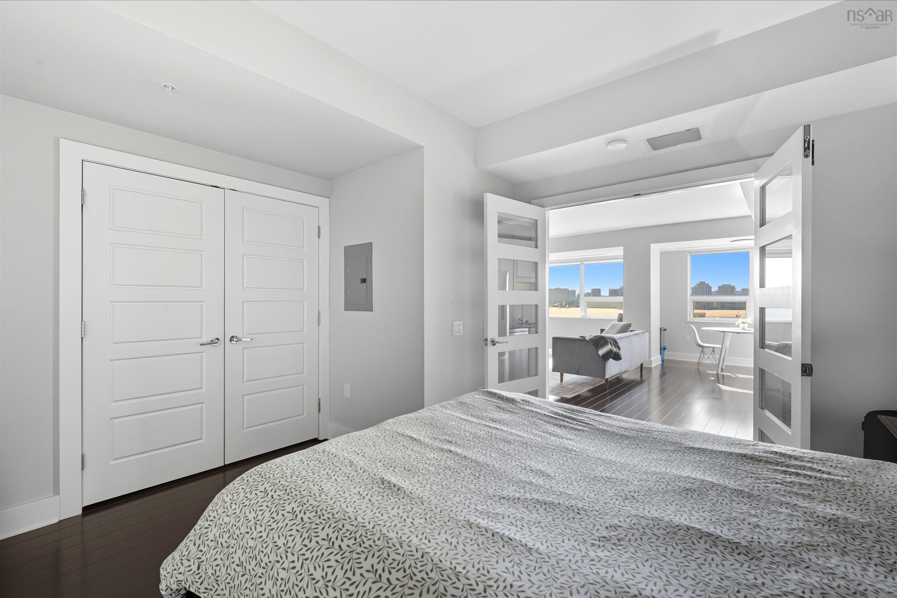 $450,000.00: 705 31 Kings Wharf Place, Dartmouth