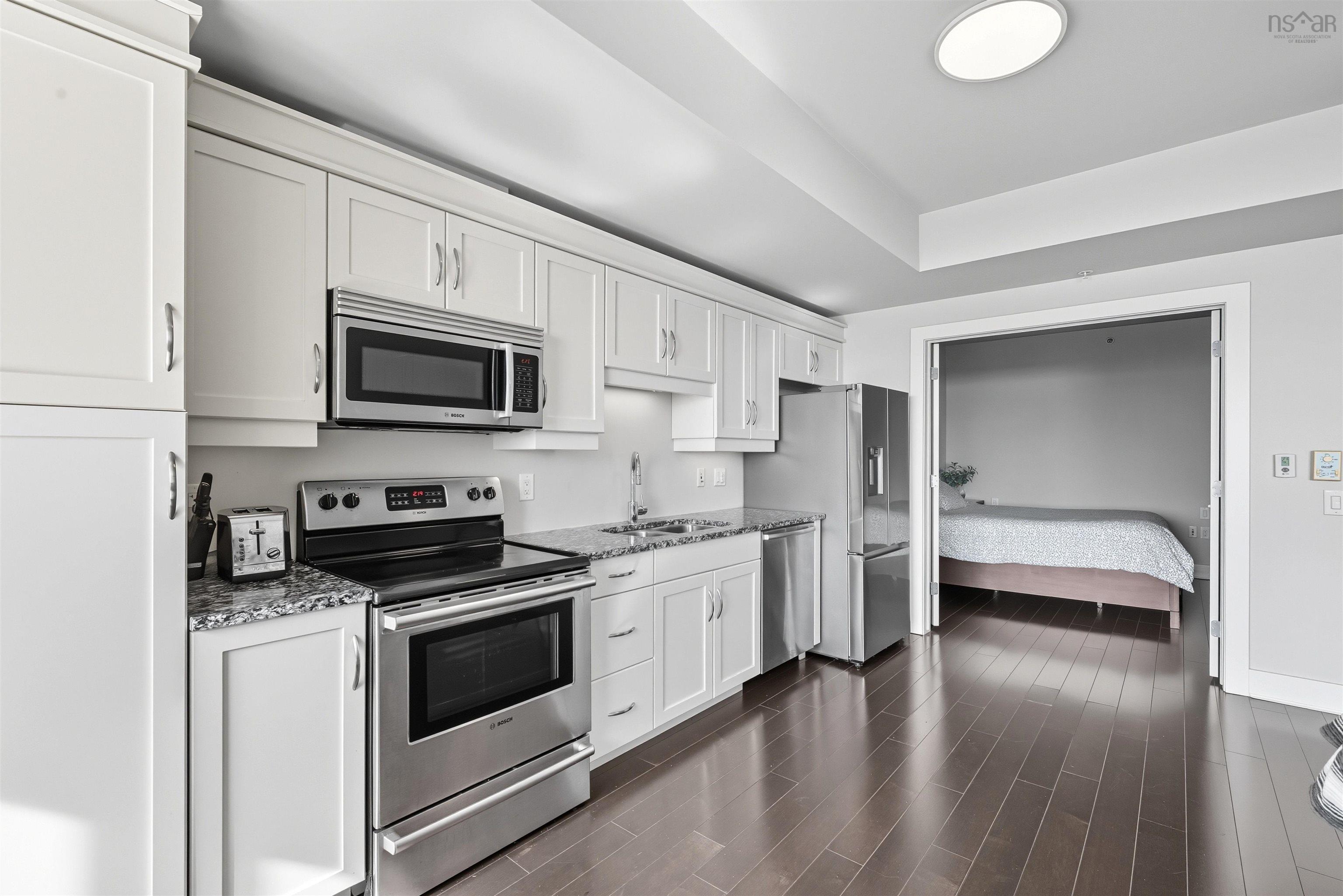 $450,000.00: 705 31 Kings Wharf Place, Dartmouth