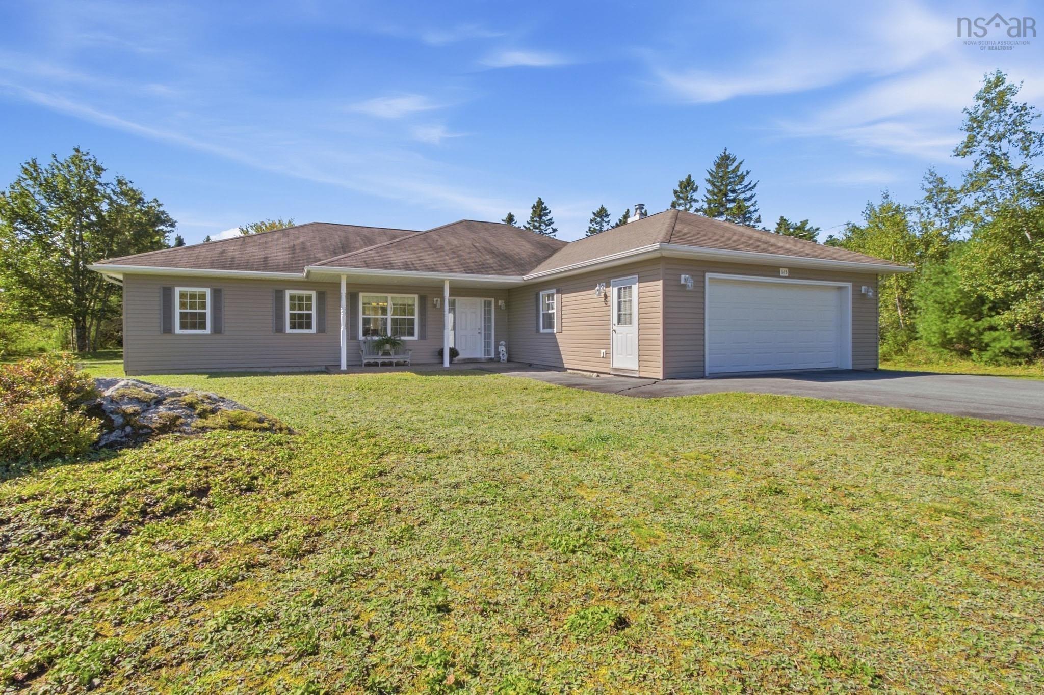 $749,900.00: 615 Birch Bear Run, Lewis Lake