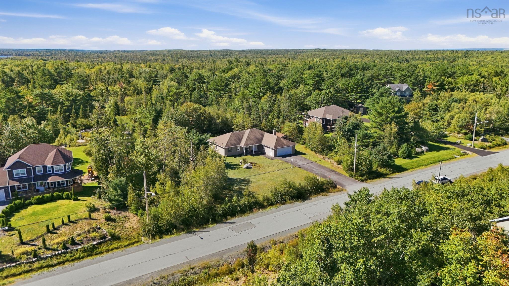 $749,900.00: 615 Birch Bear Run, Lewis Lake