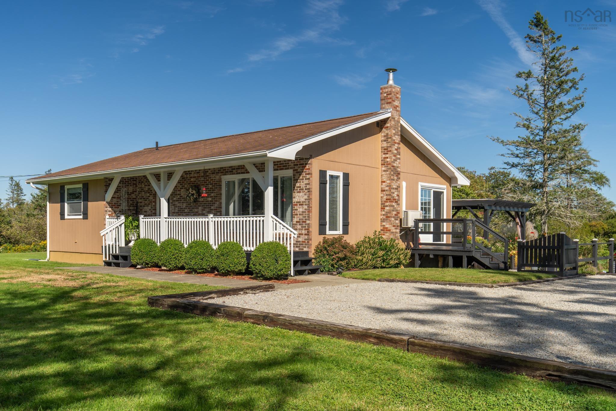 $349,900.00: 438 Lake George Road, South Ohio