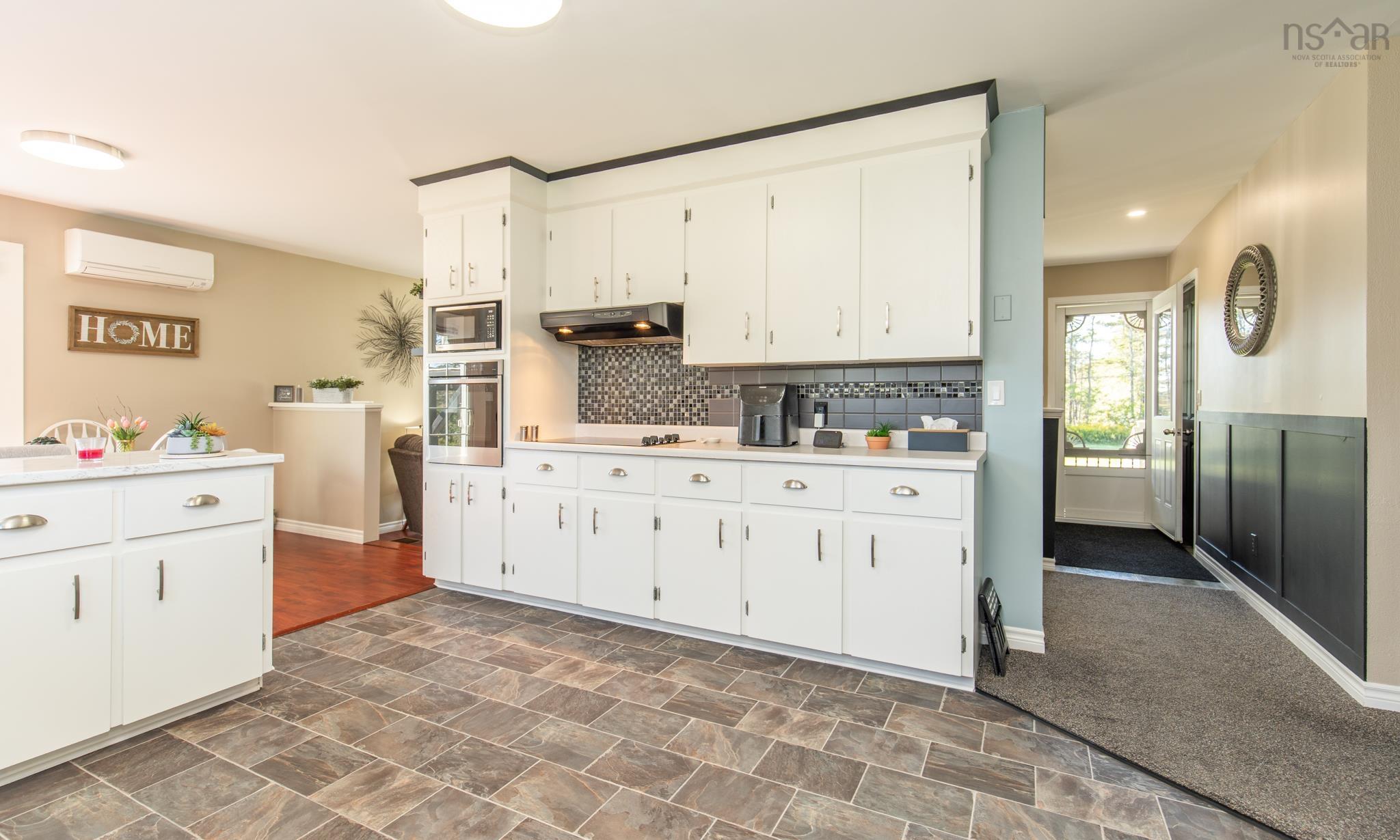 $349,900.00: 438 Lake George Road, South Ohio