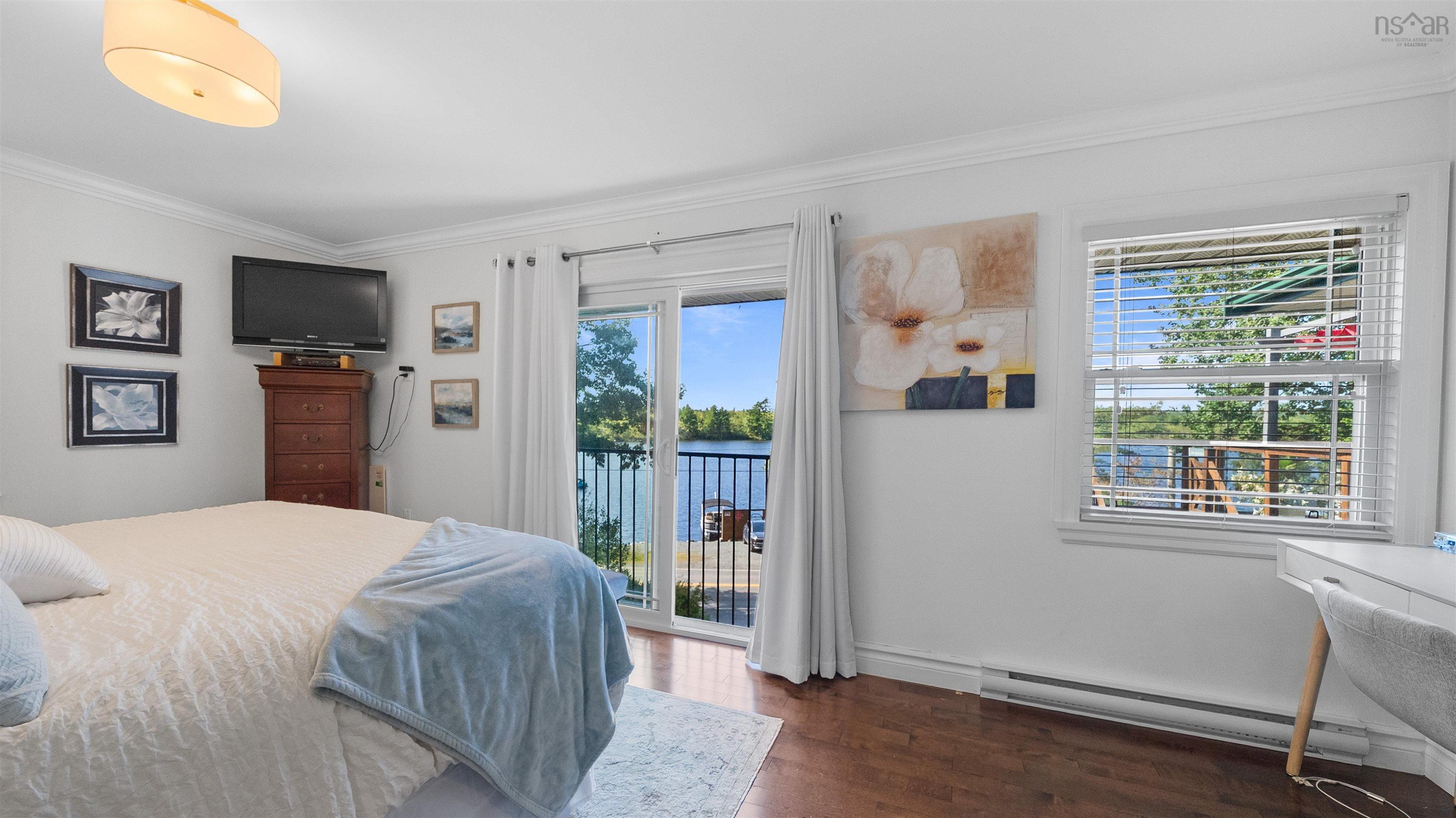 $949,900.00: 1418 Waverley Road, Dartmouth