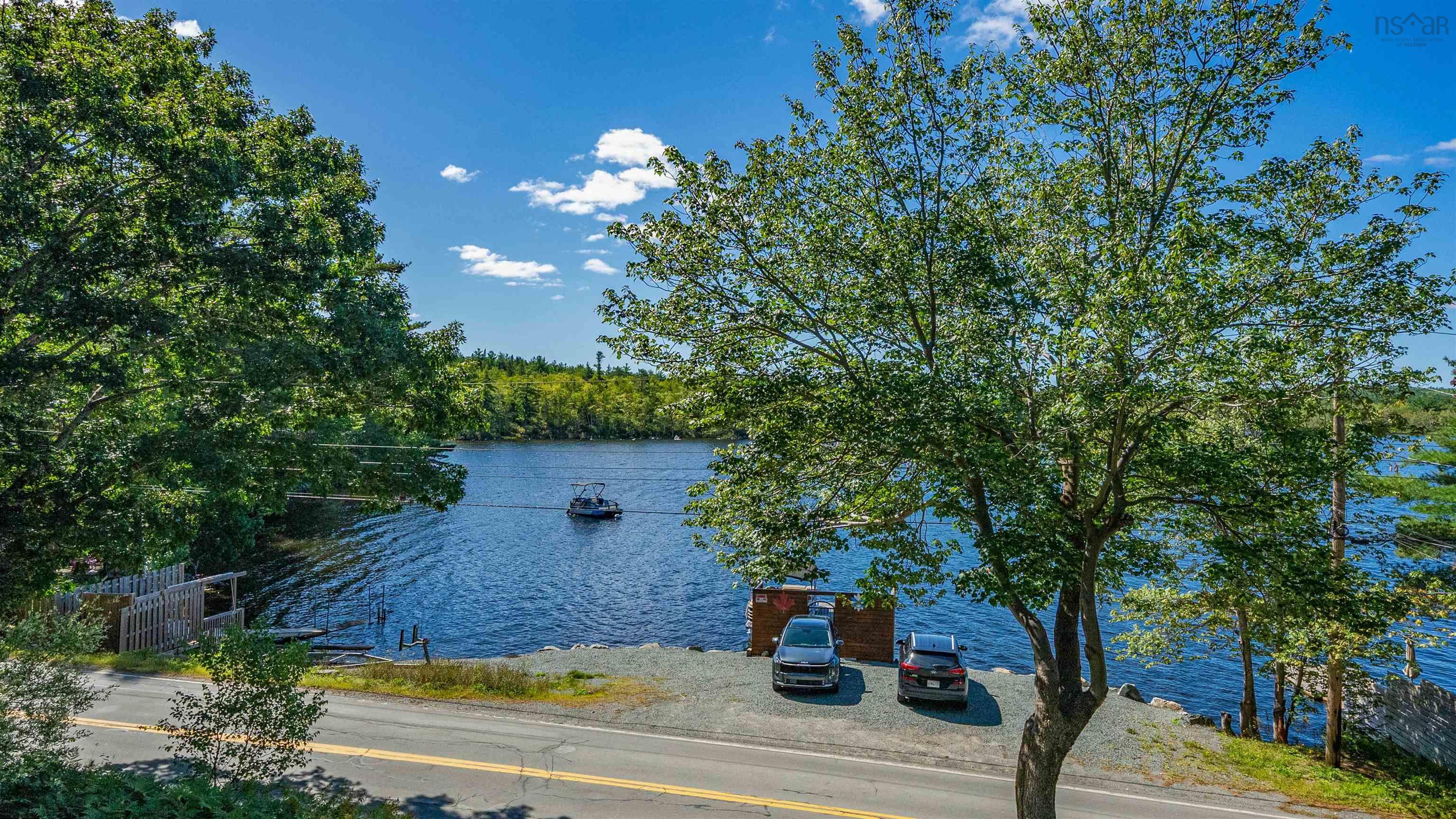 $949,900.00: 1418 Waverley Road, Dartmouth
