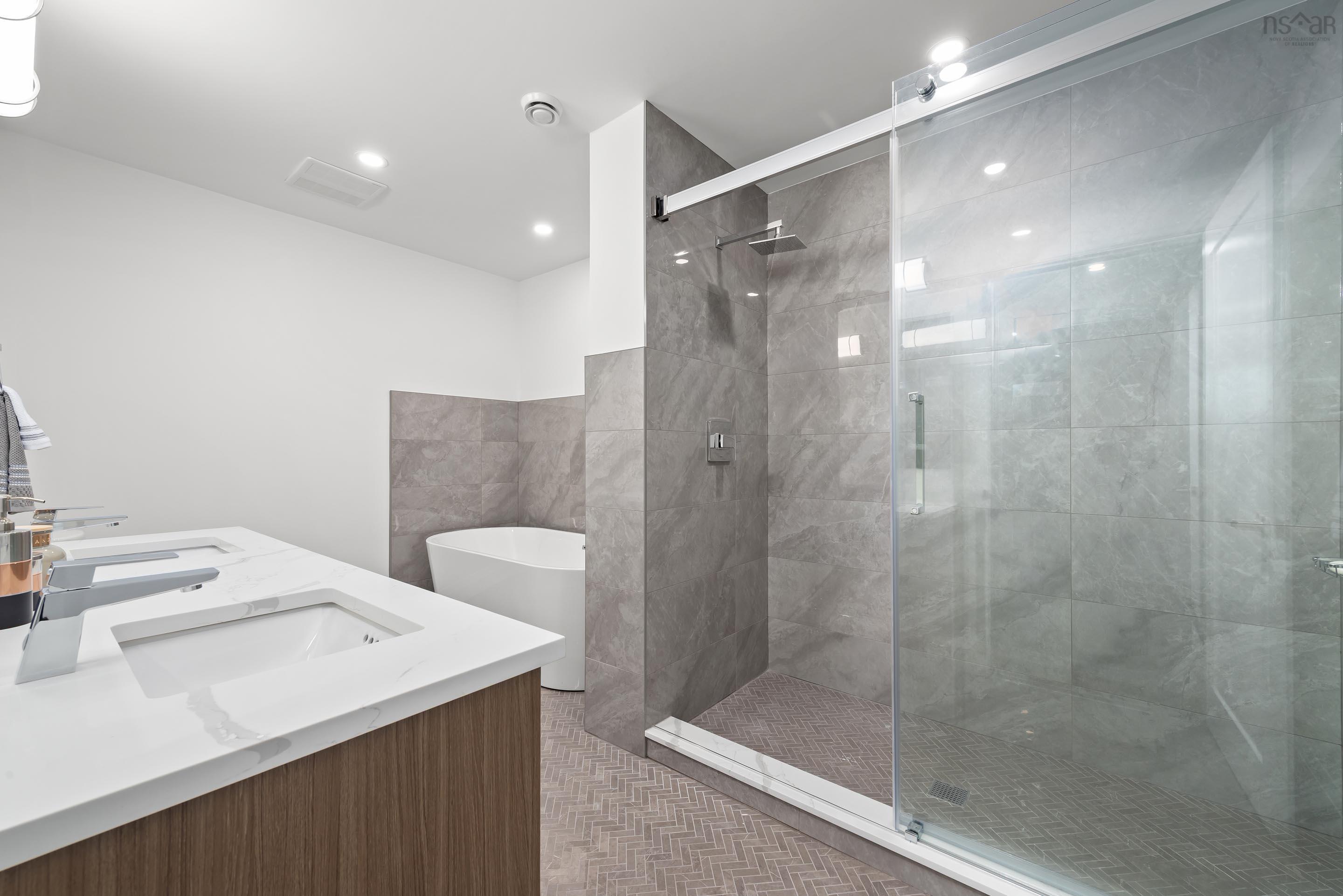 $925,000.00: 1703 72 Seapoint Road, Dartmouth