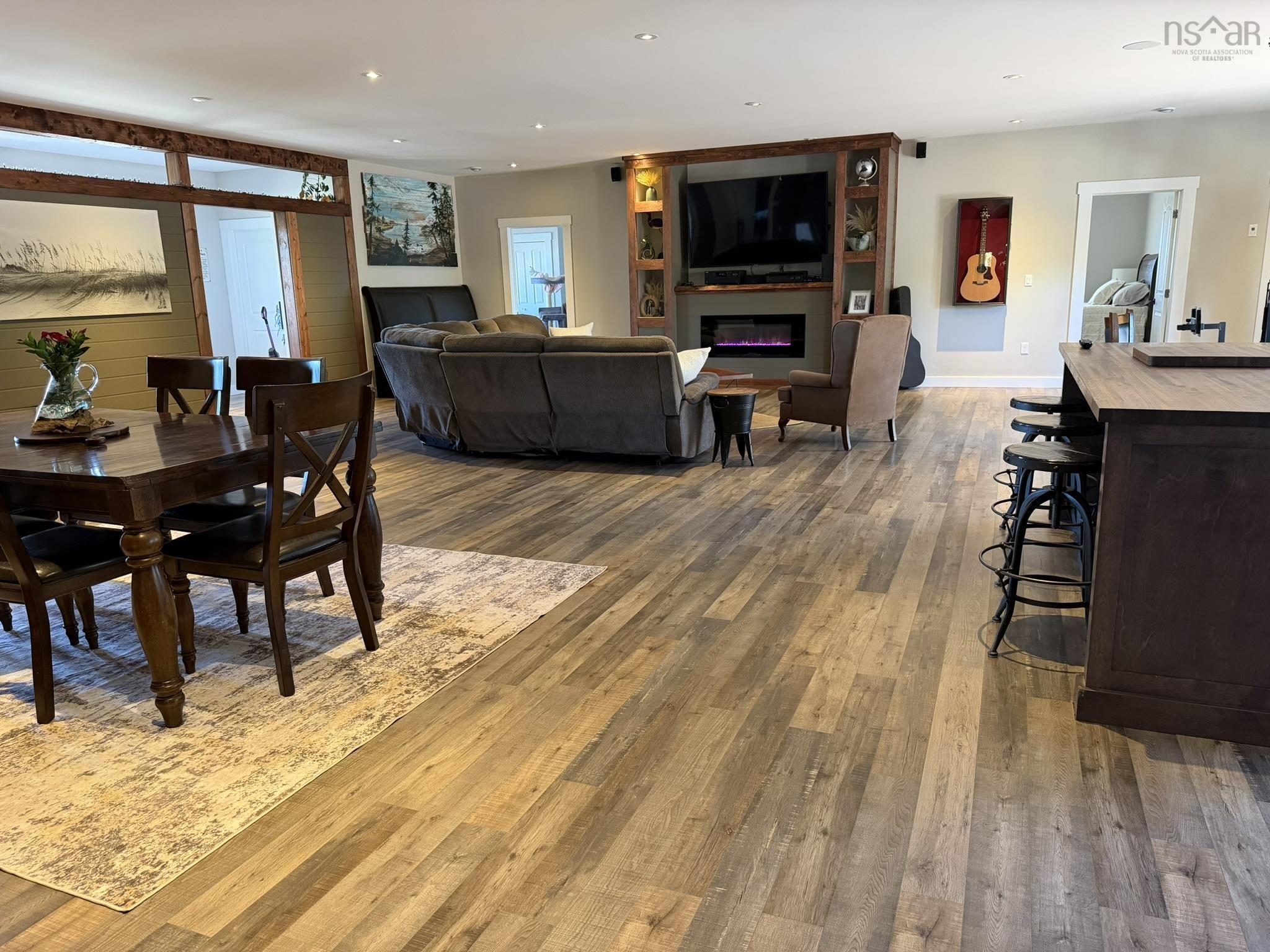 $1,299,000.00: 5645 Highway 7, Head Of Chezzetcook