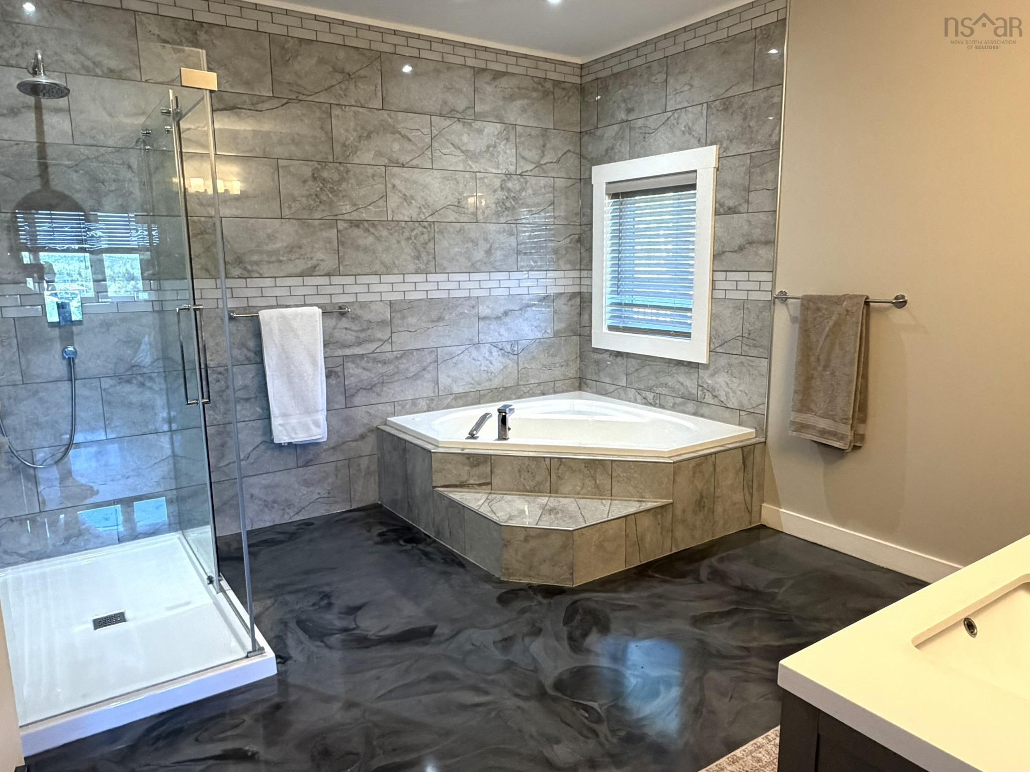 $1,299,000.00: 5645 Highway 7, Head Of Chezzetcook