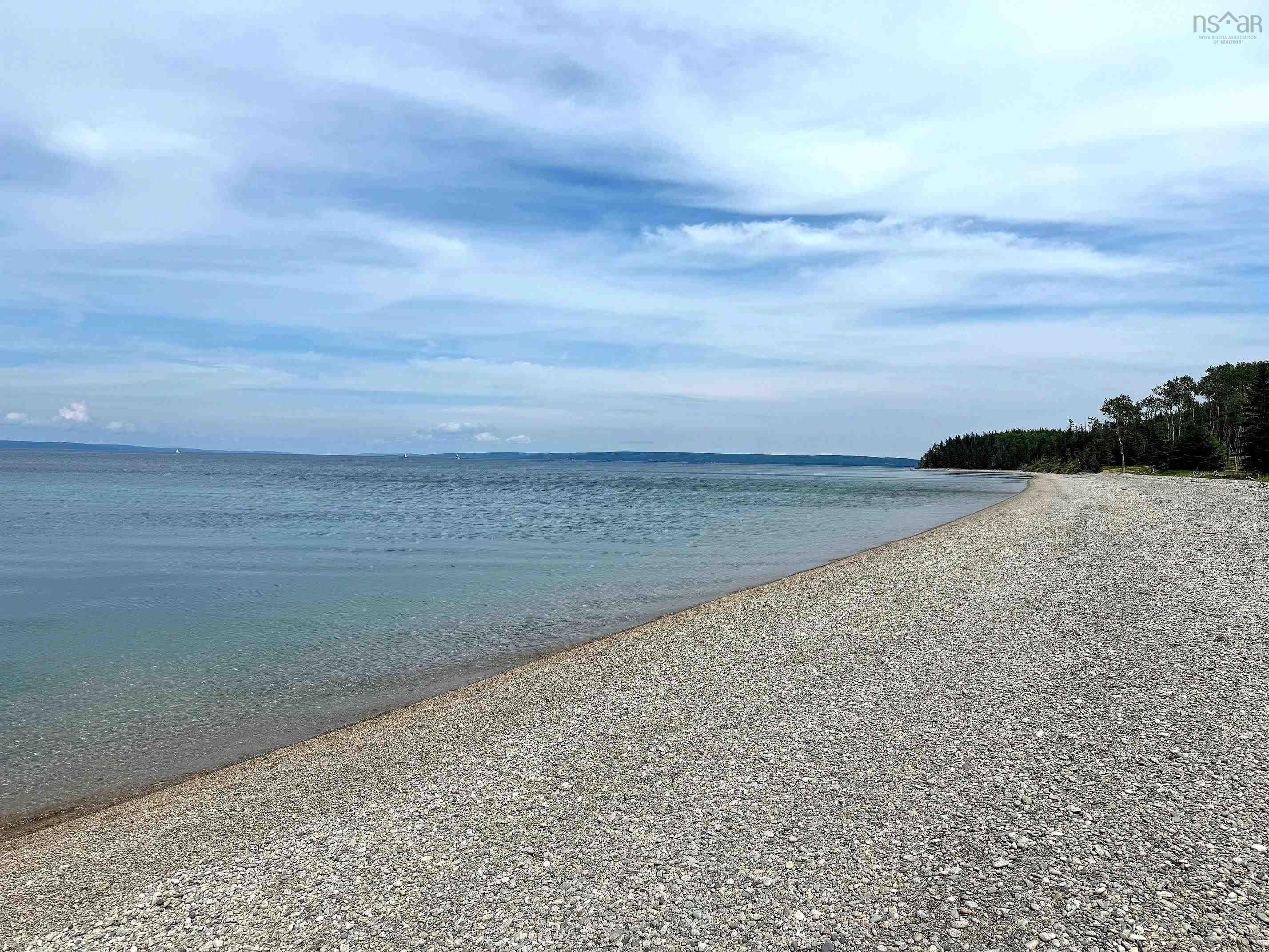 $52,000.00: Nature Dream Boulevard, Roberta