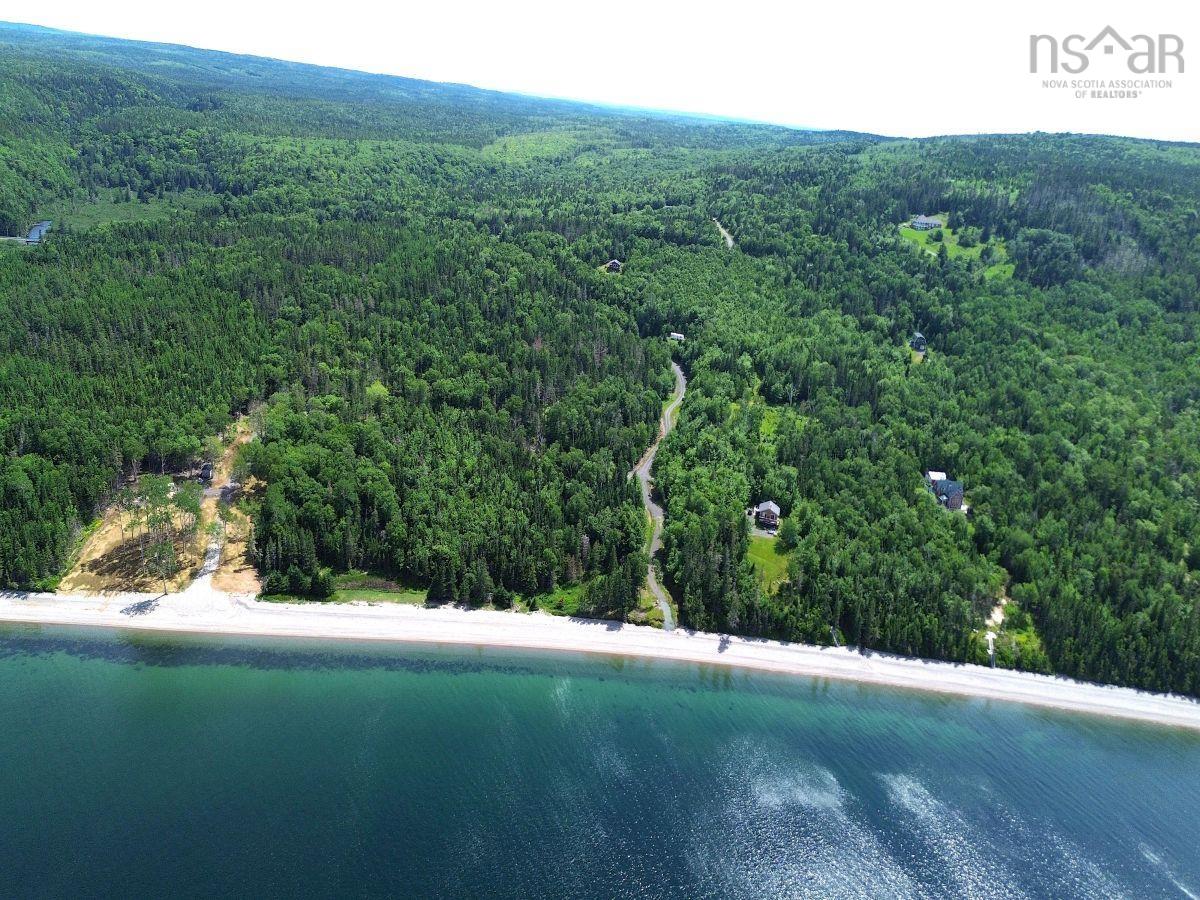 $52,000.00: Nature Dream Boulevard, Roberta
