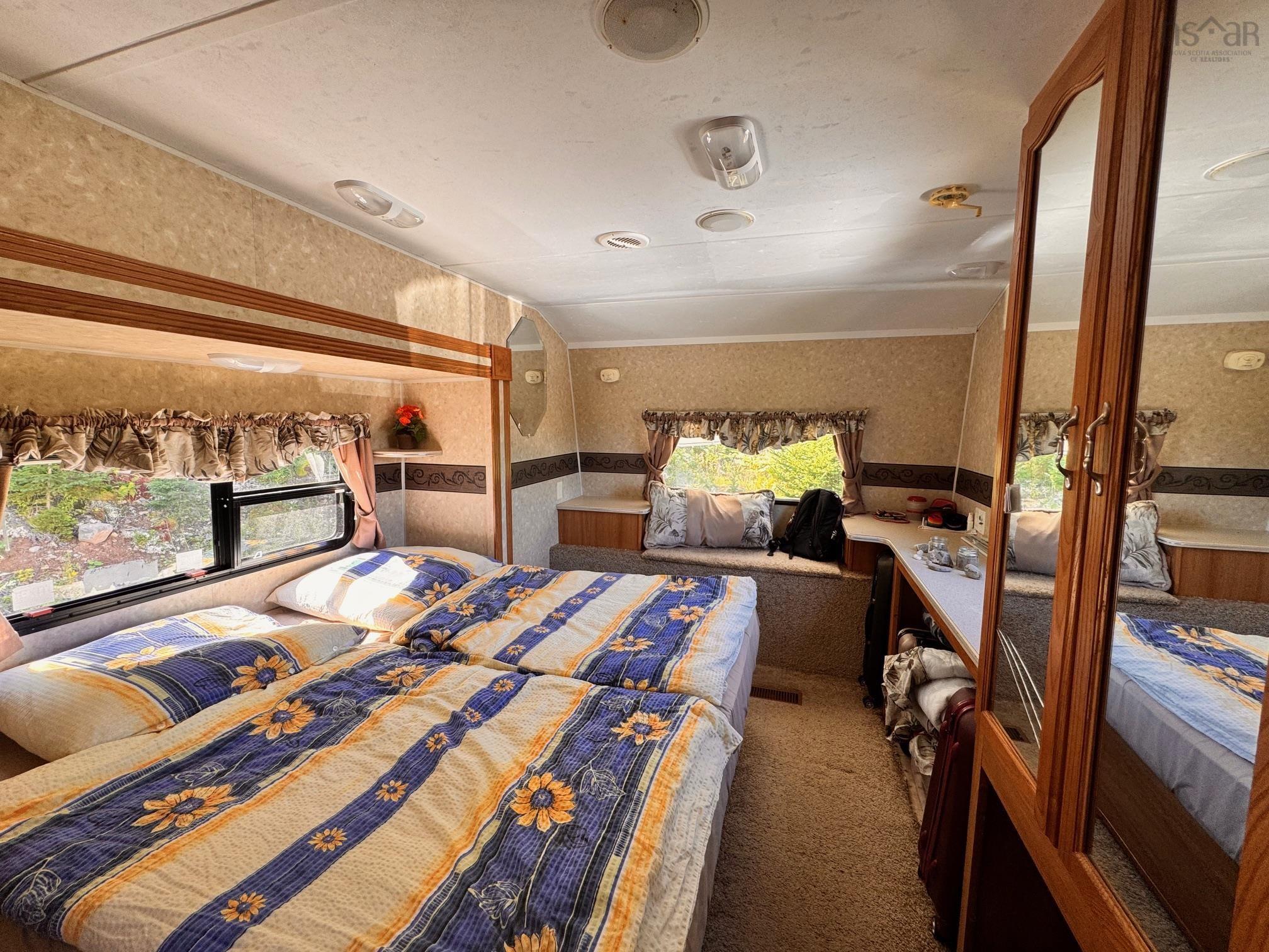 $52,000.00: Nature Dream Boulevard, Roberta