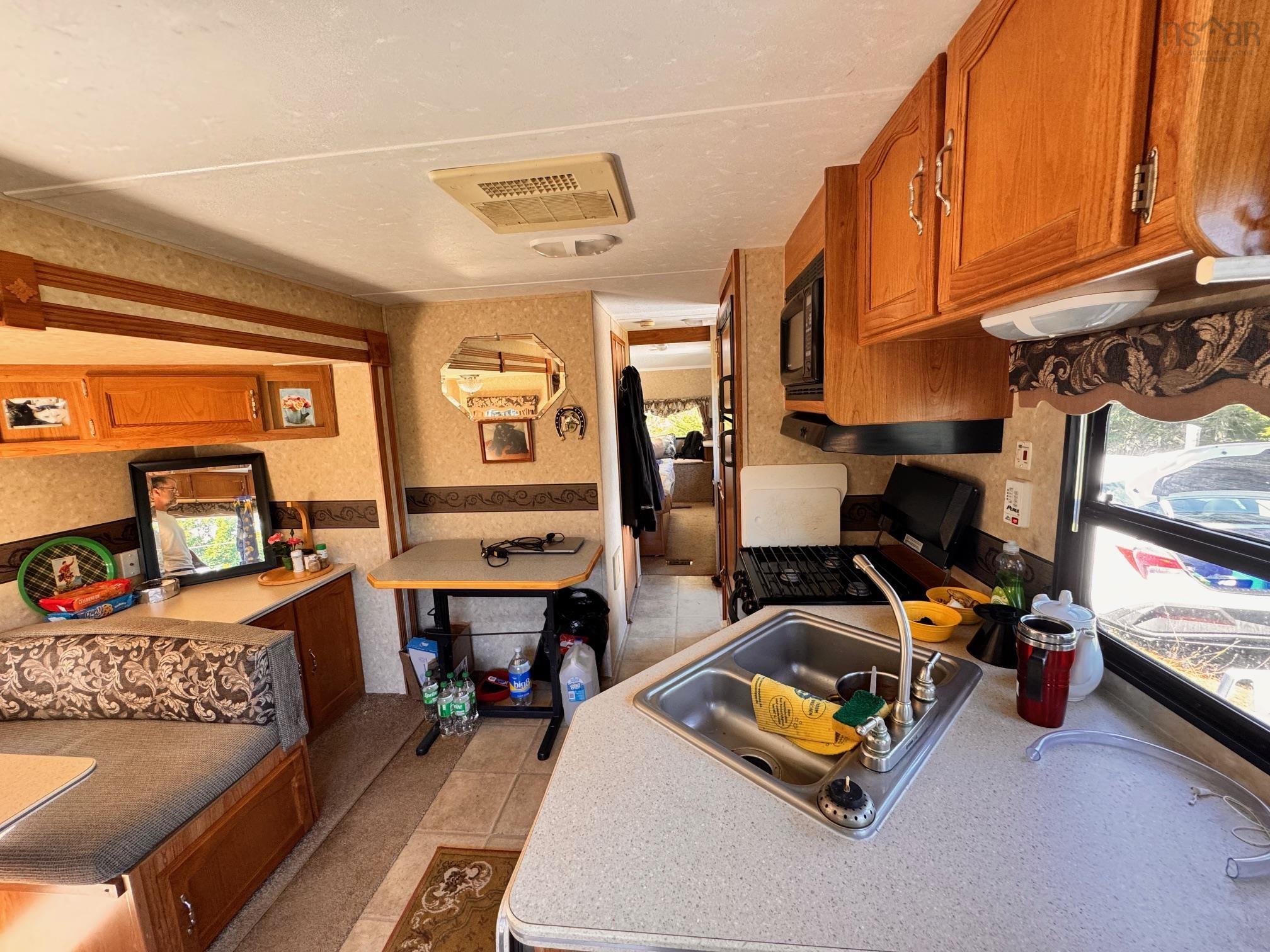 $52,000.00: Nature Dream Boulevard, Roberta