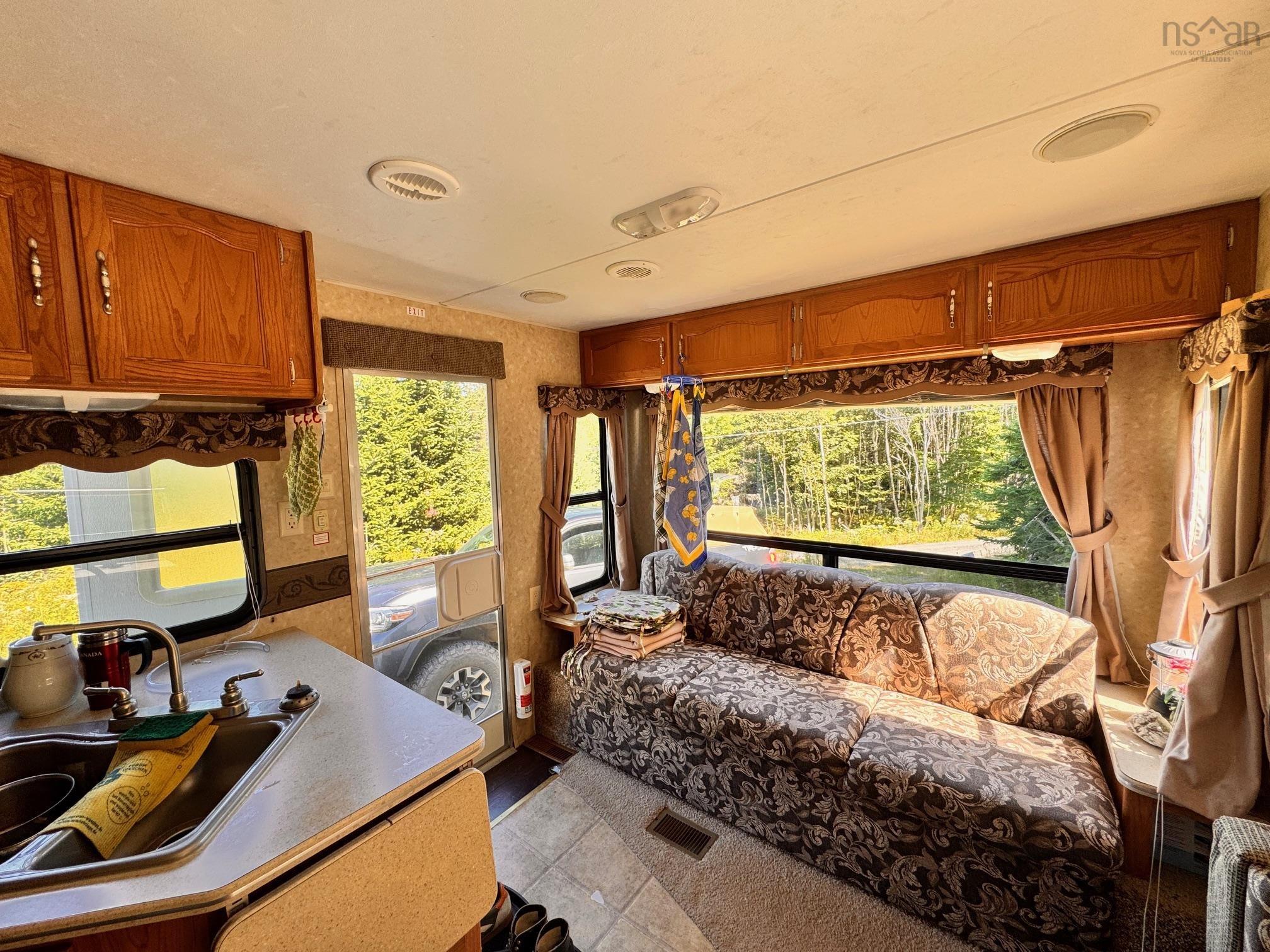 $52,000.00: Nature Dream Boulevard, Roberta