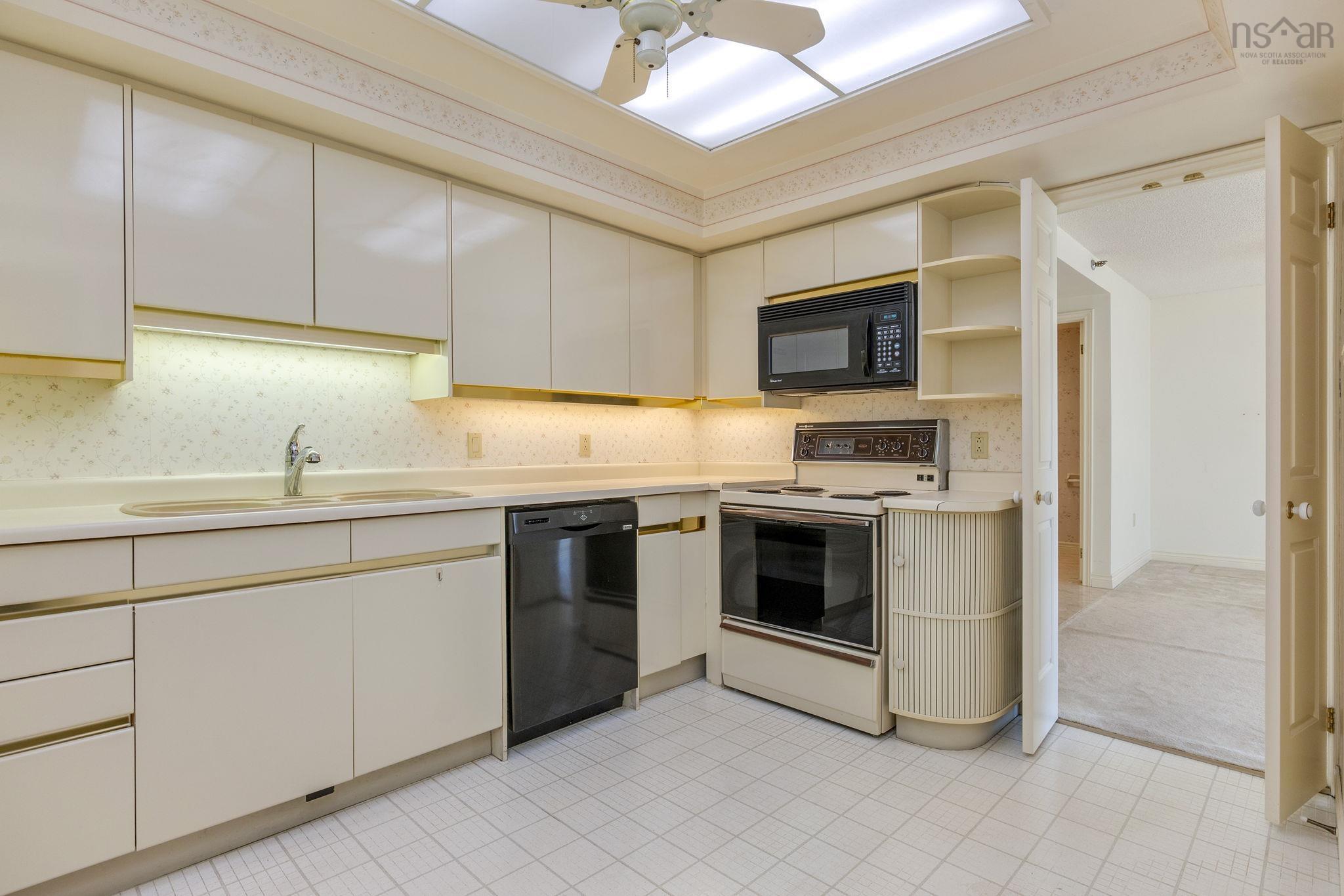 $625,000.00: 304 1470 Summer Street, Halifax