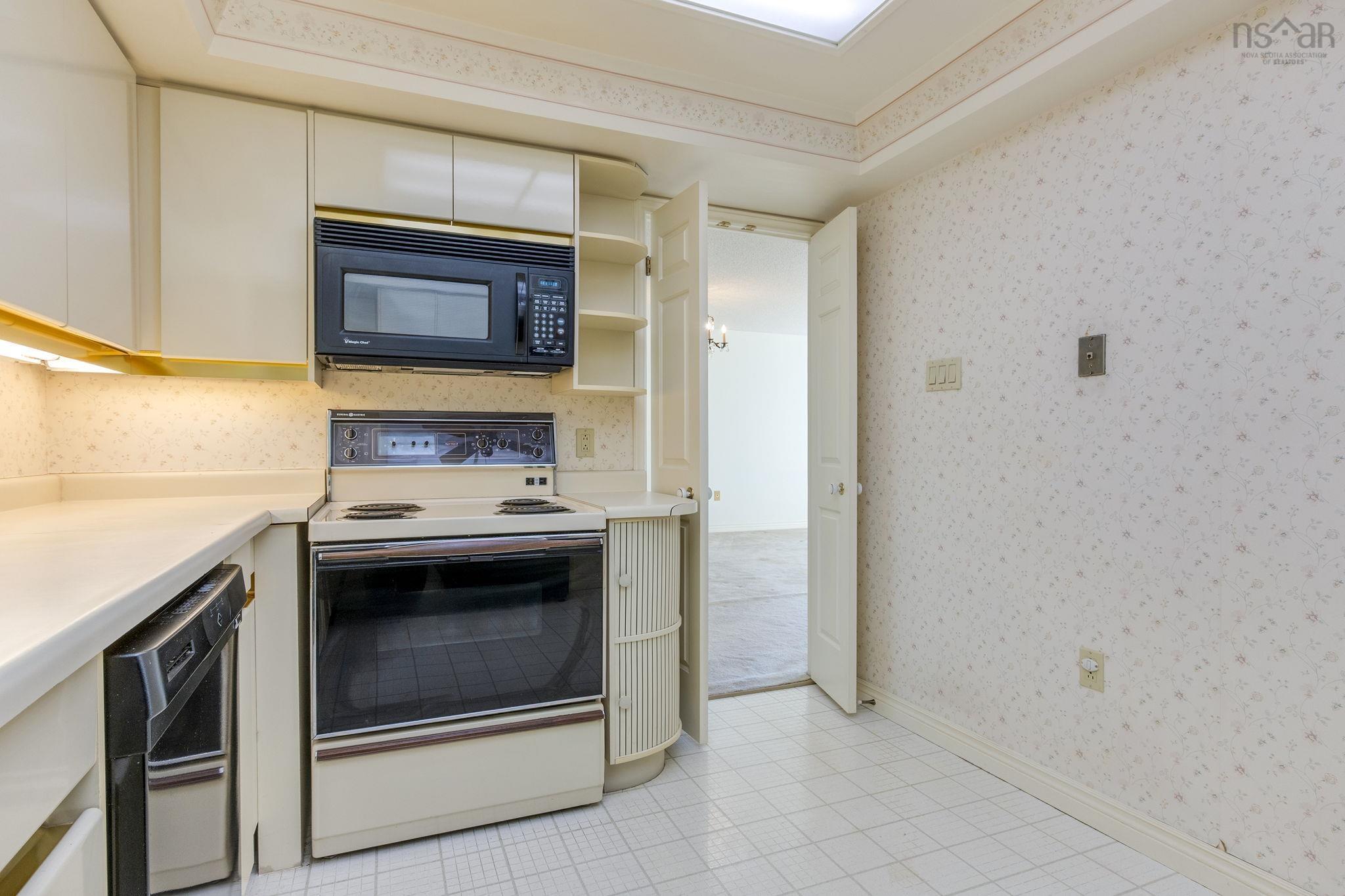 $625,000.00: 304 1470 Summer Street, Halifax