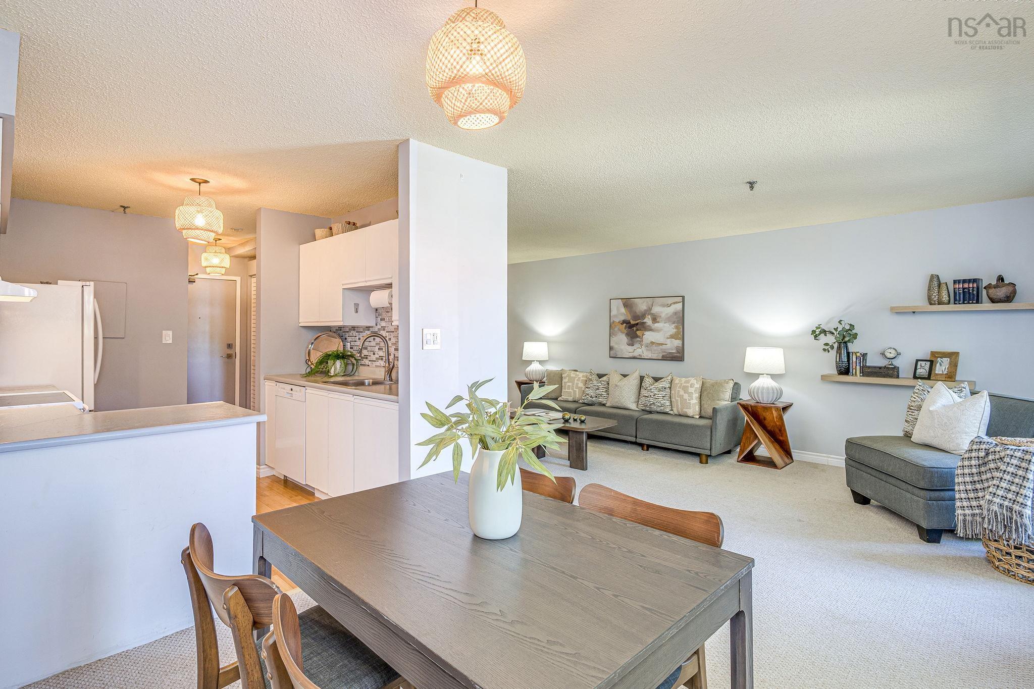$329,900.00: 319 15 Knightsridge Drive, Halifax