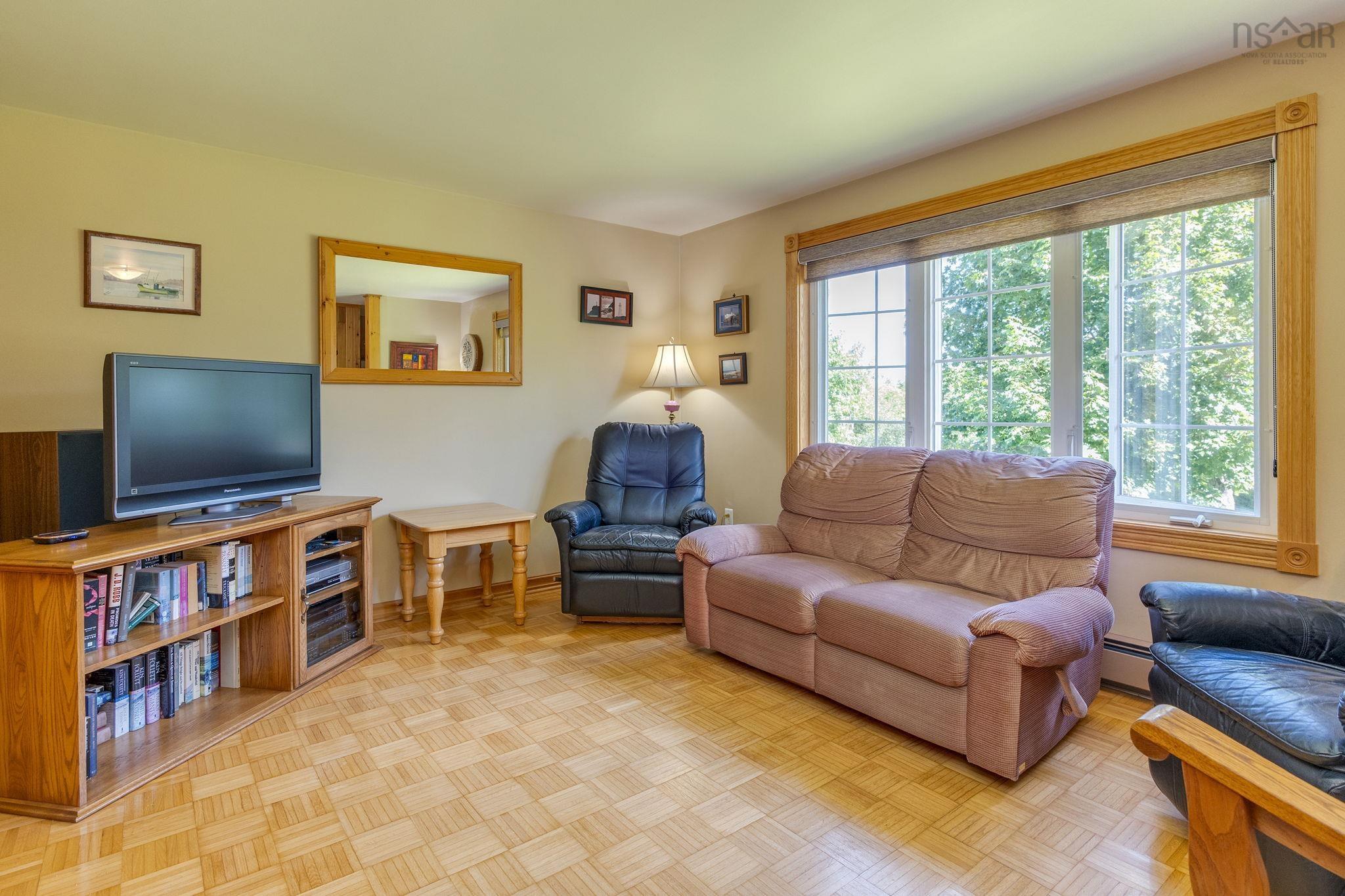 $799,900.00: 143 Oliver Road, Hazel Glen