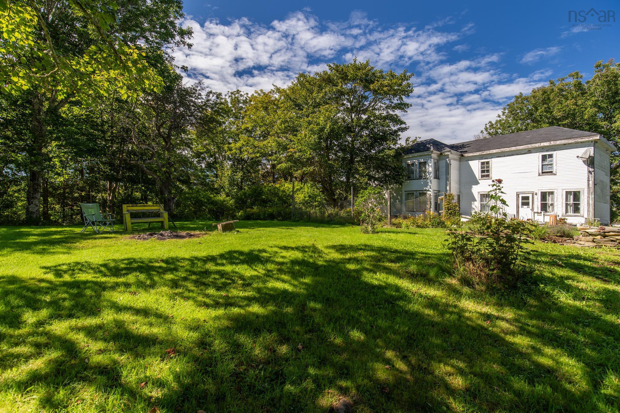 $199,000.00: 1786 Highway 1, Wellington