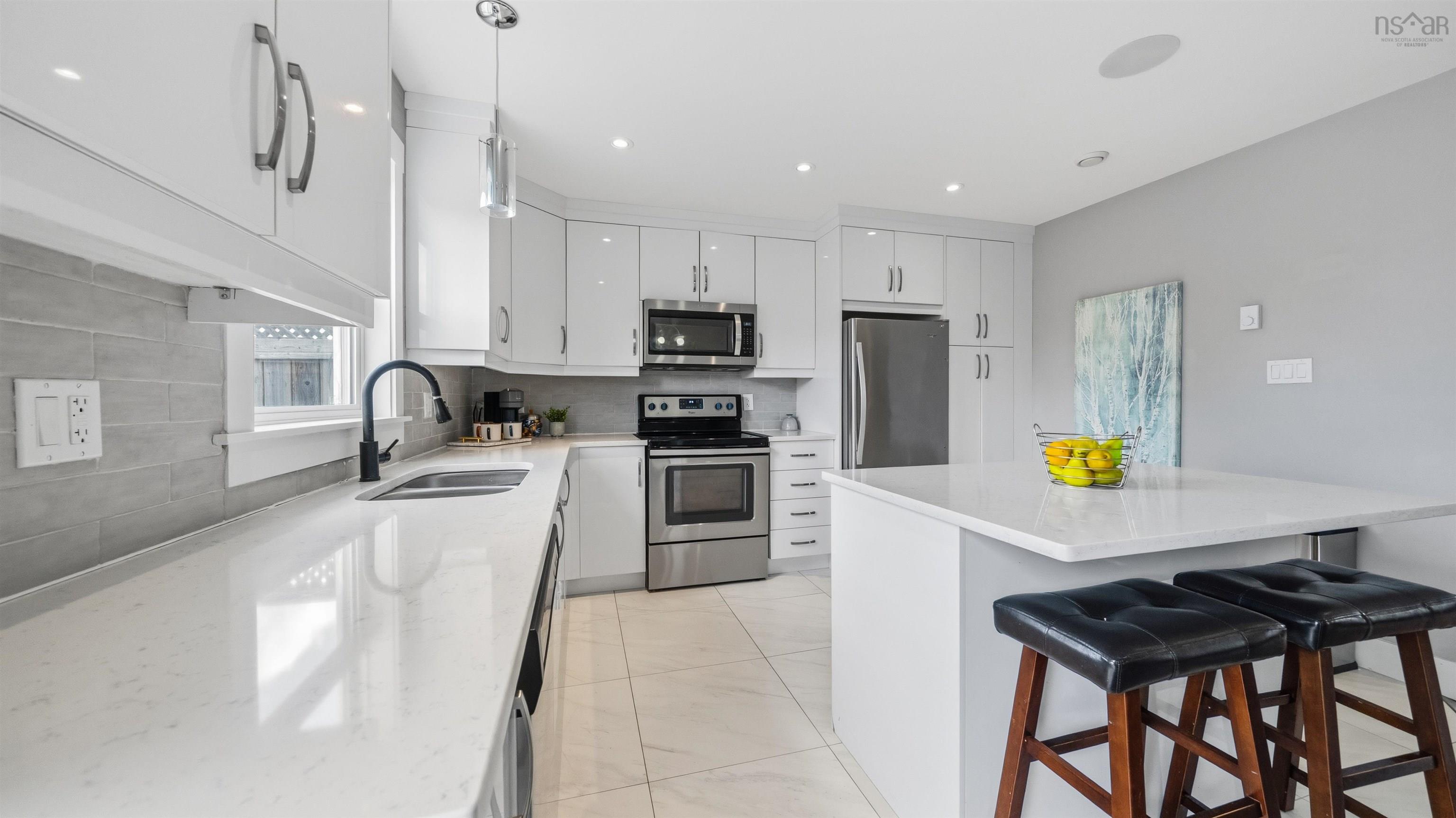 $599,900.00: 196 Titanium Crescent, Spryfield