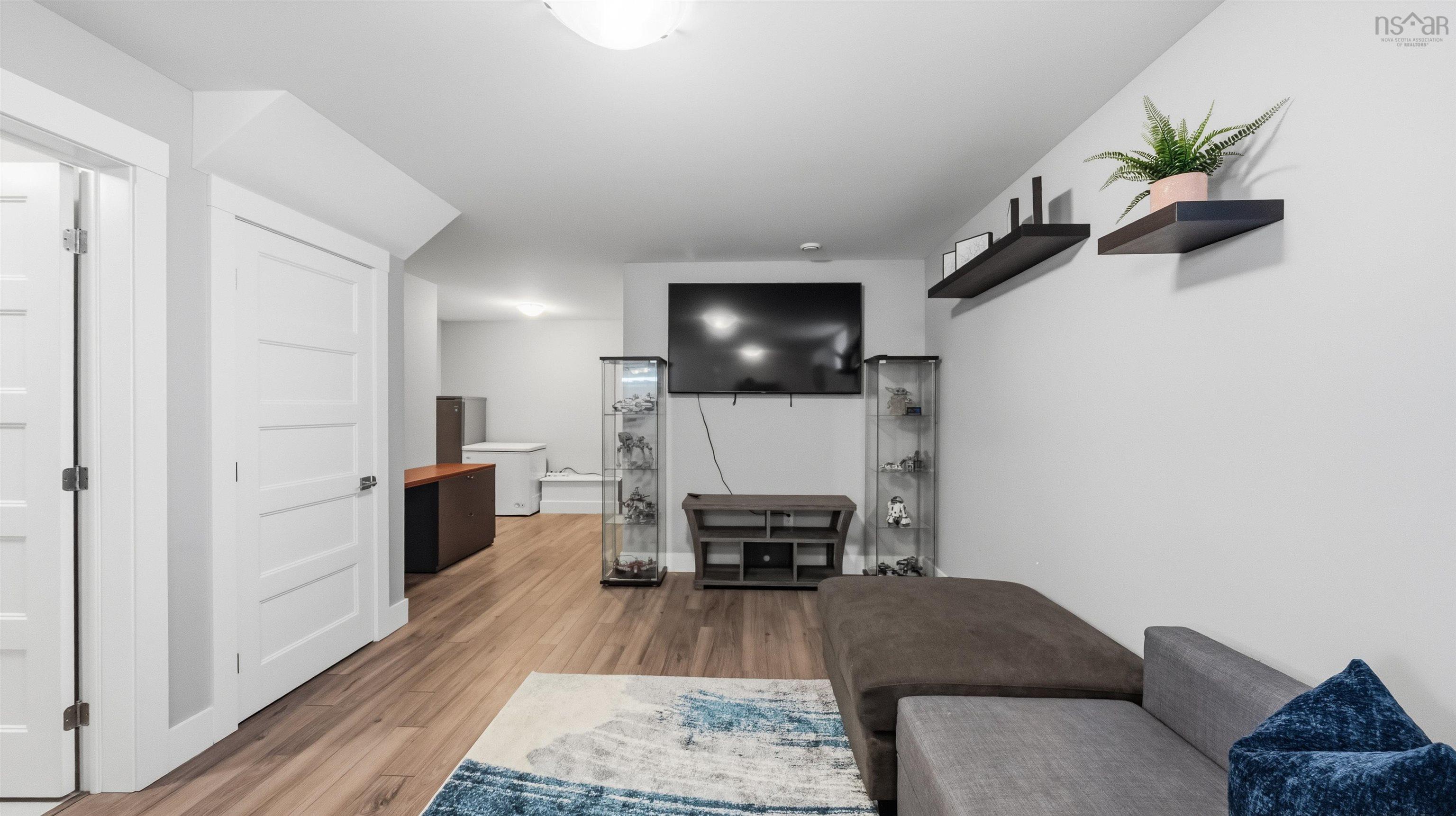 $599,900.00: 196 Titanium Crescent, Spryfield