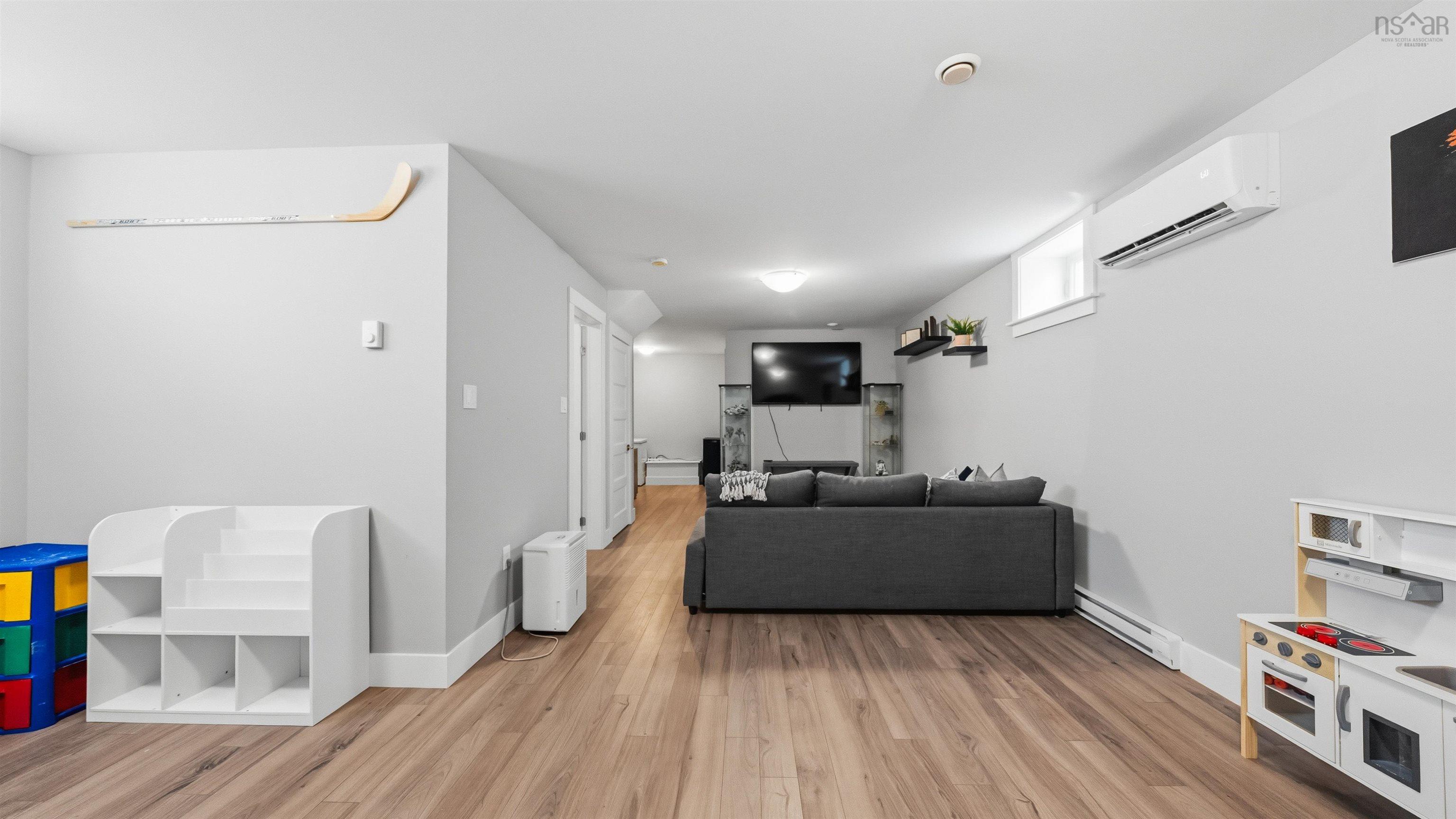 $599,900.00: 196 Titanium Crescent, Spryfield