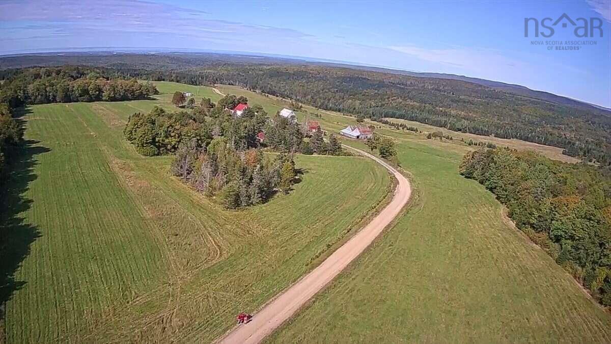$599,999.00: 519 J W Mucculloch Road, Meiklefield