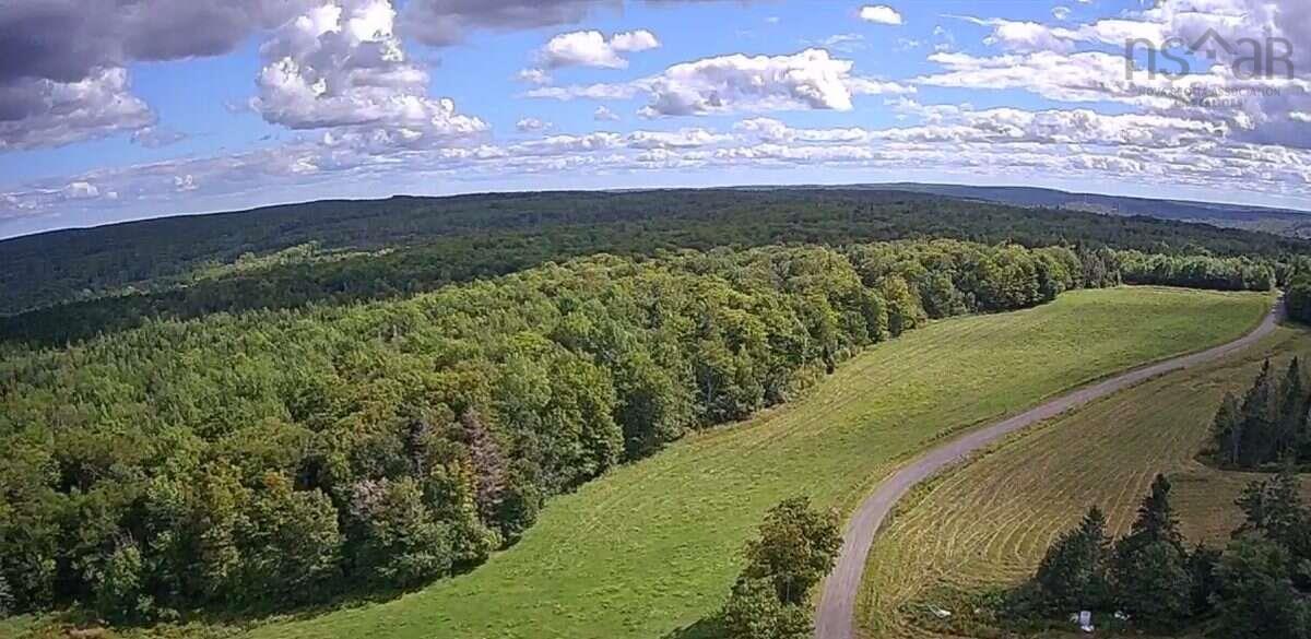 $599,999.00: 519 J W Mucculloch Road, Meiklefield