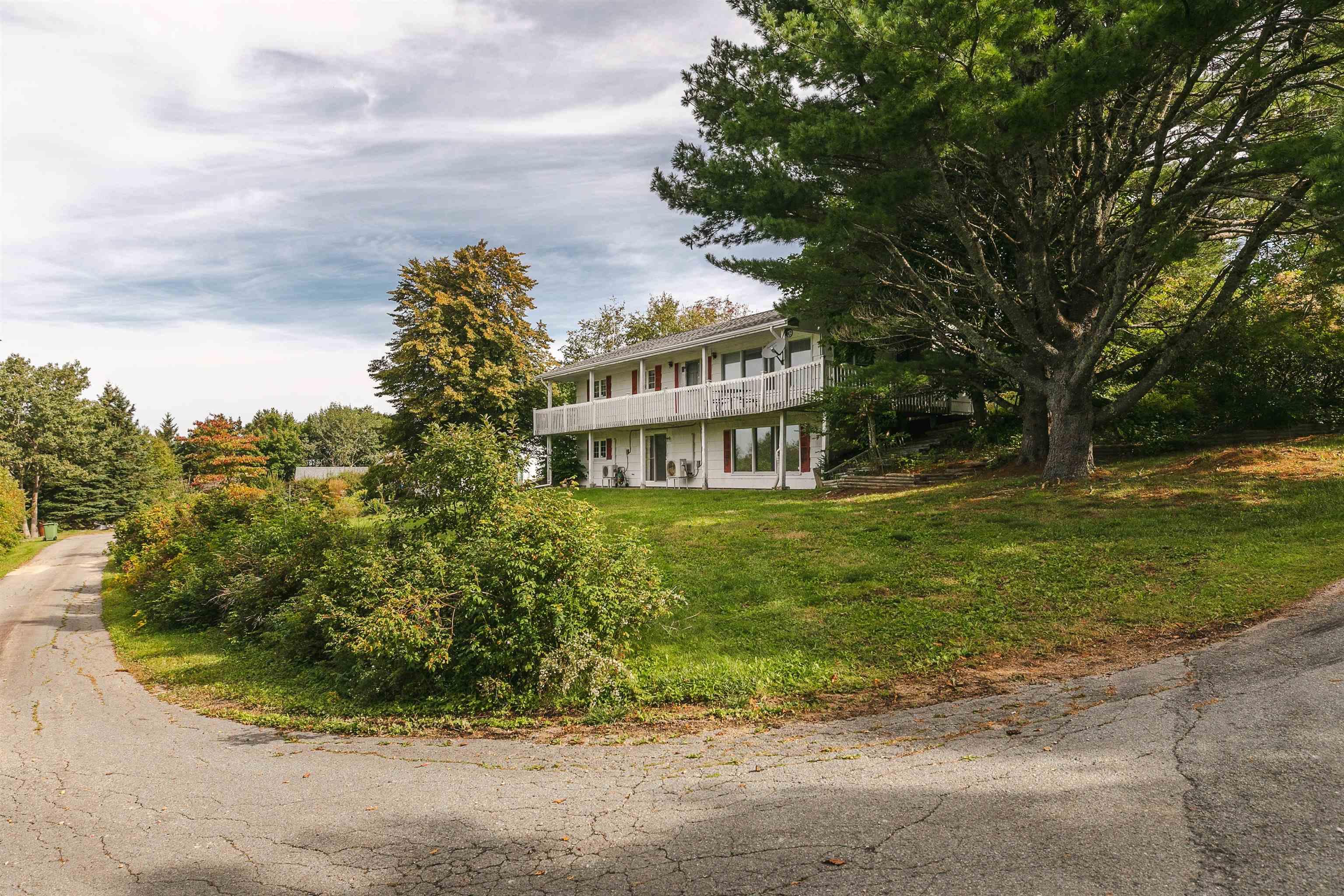 $479,000.00: 28 Oakview Drive, Chester
