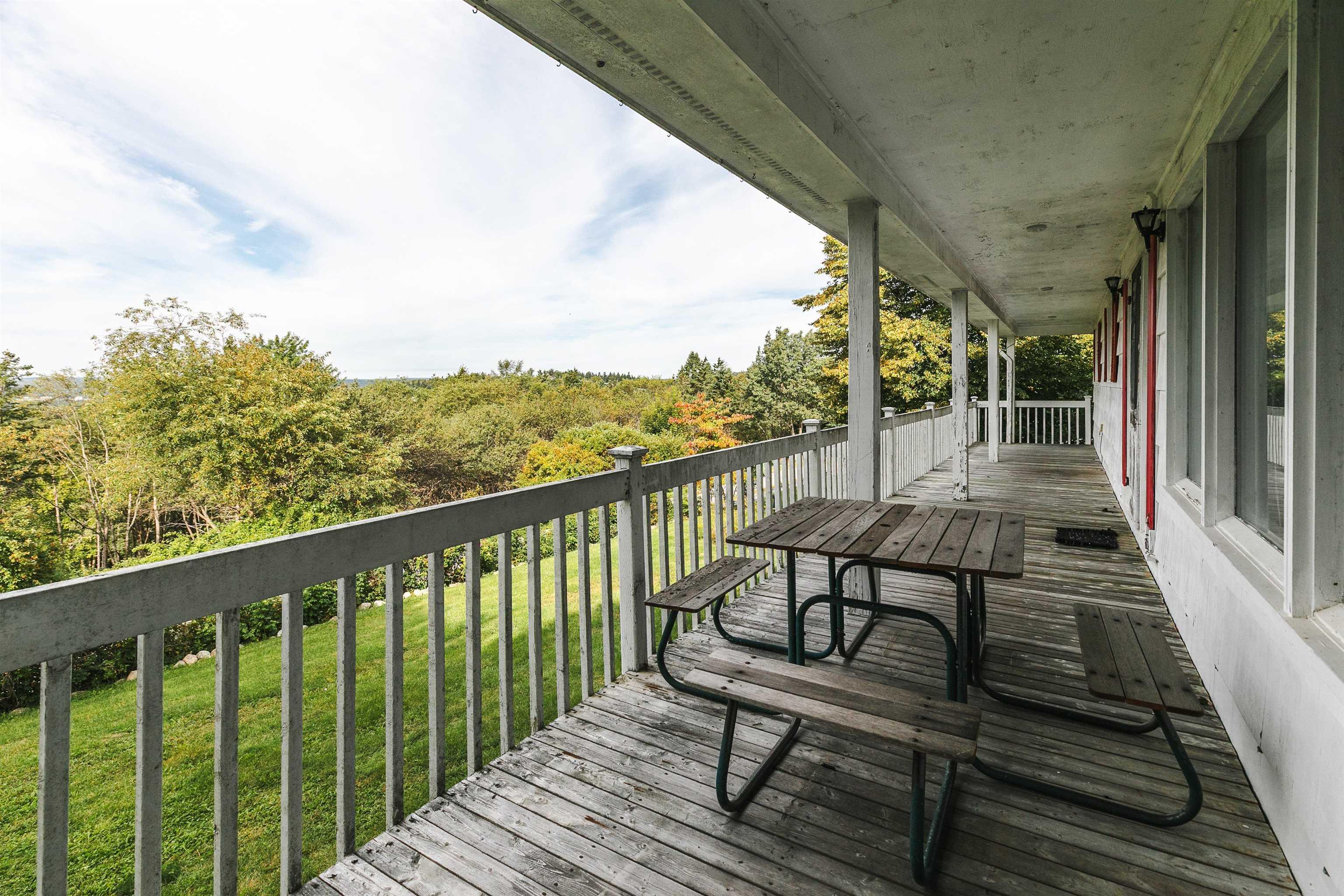 $479,000.00: 28 Oakview Drive, Chester