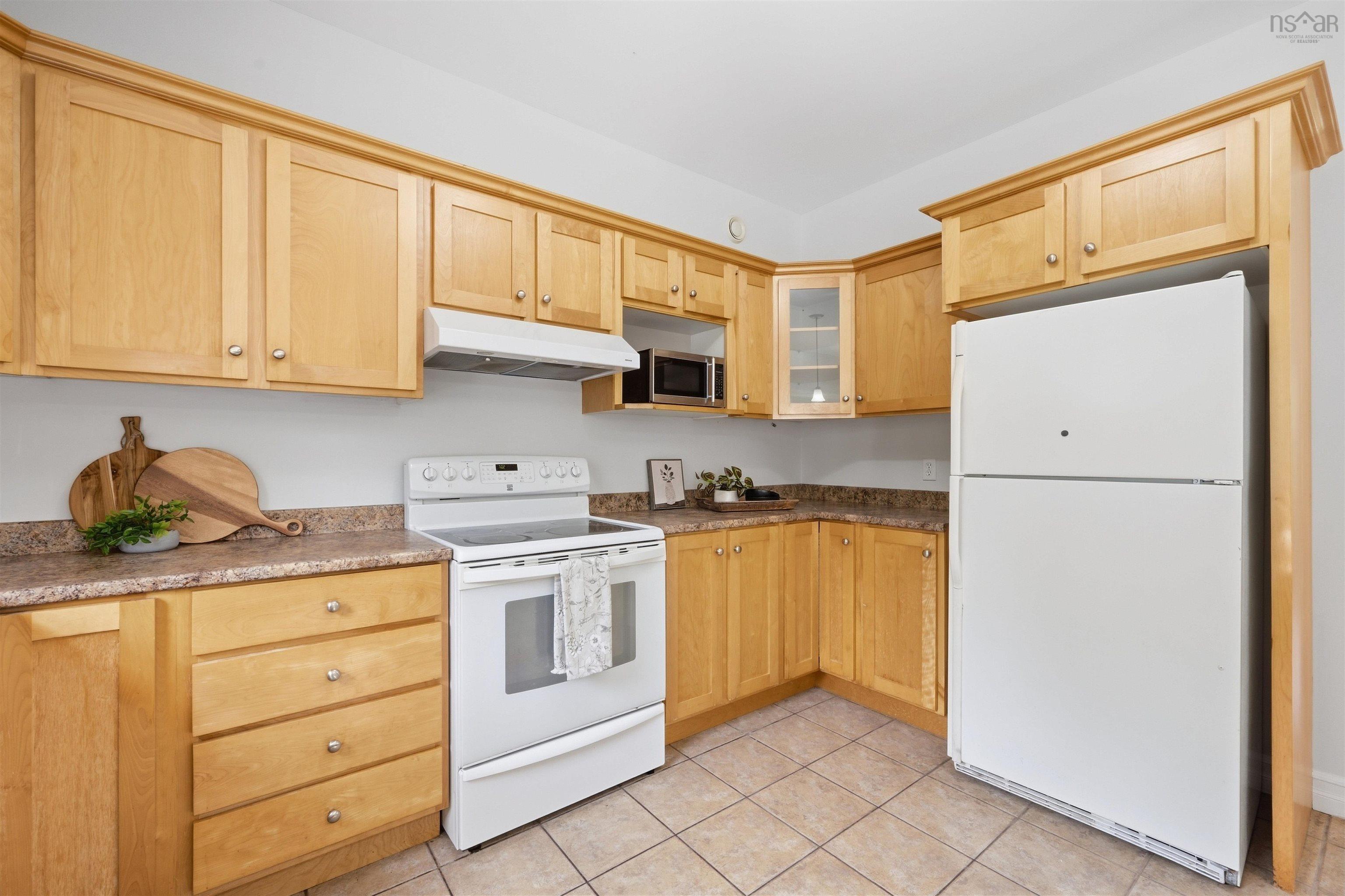 $585,000.00: 46 Southgate Drive, Bedford