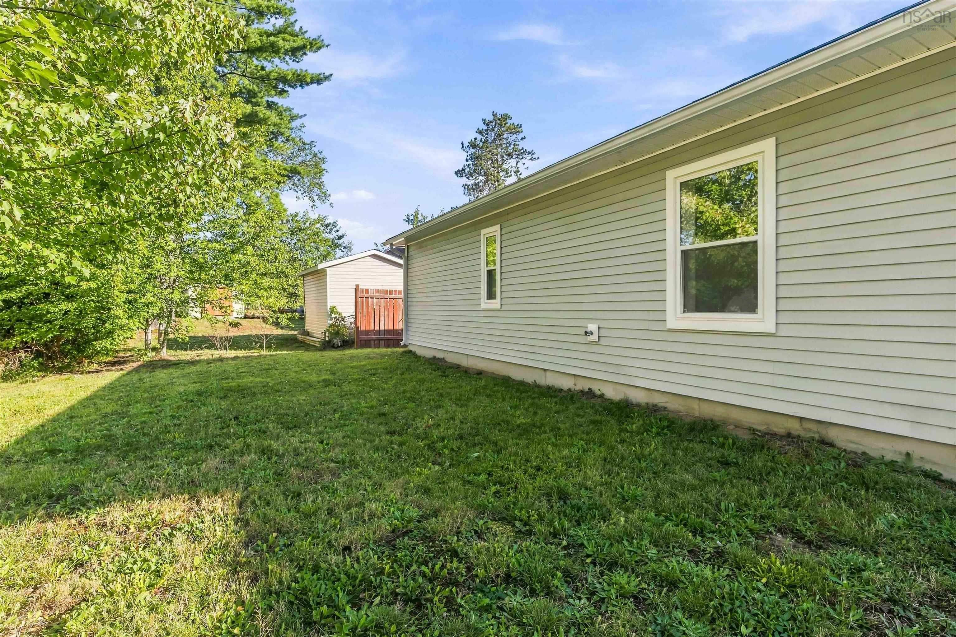 $435,000.00: 25 Hale Road, Cambridge