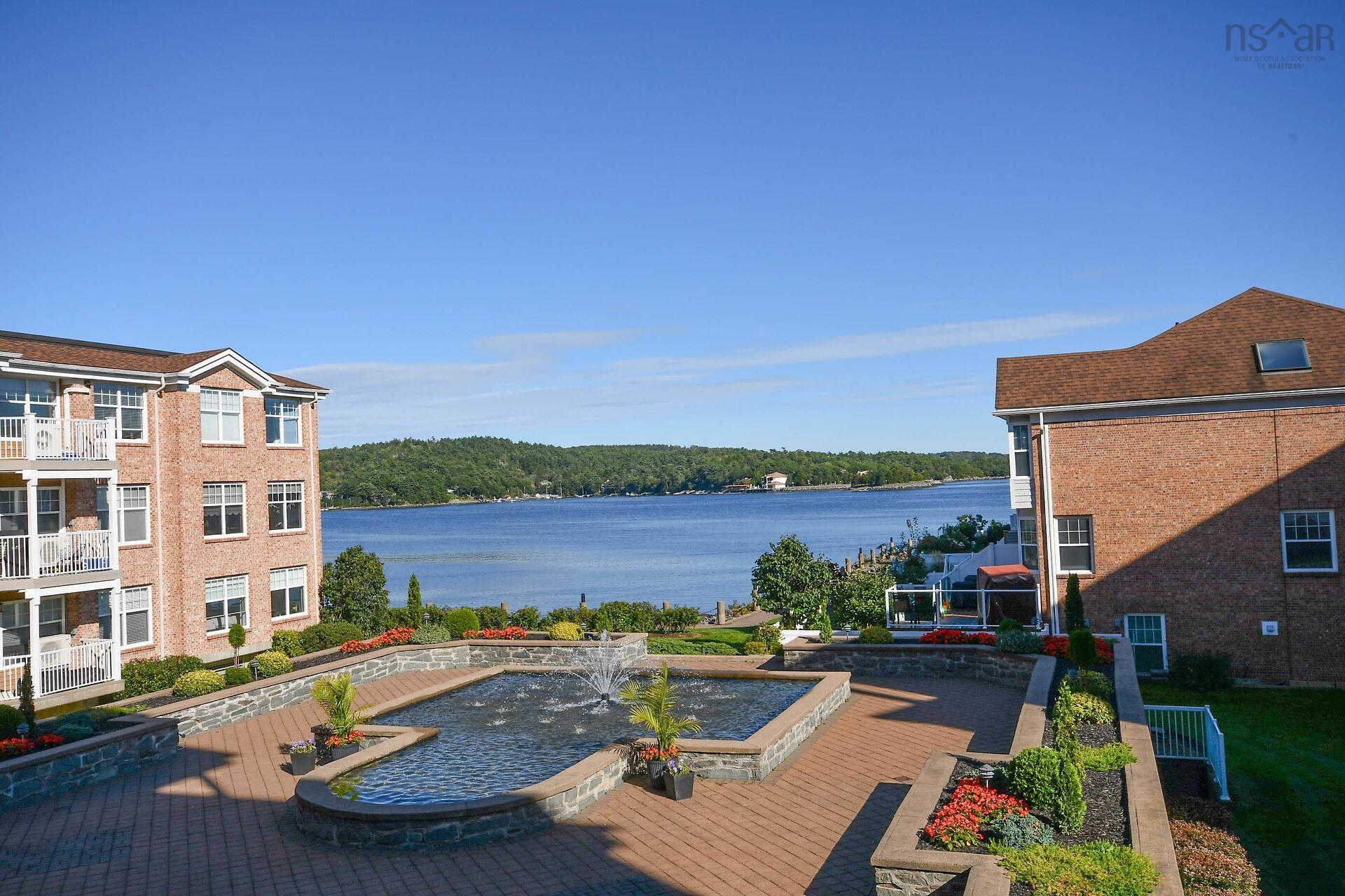 $629,000.00: 202 50 Waterfront Drive, Bedford