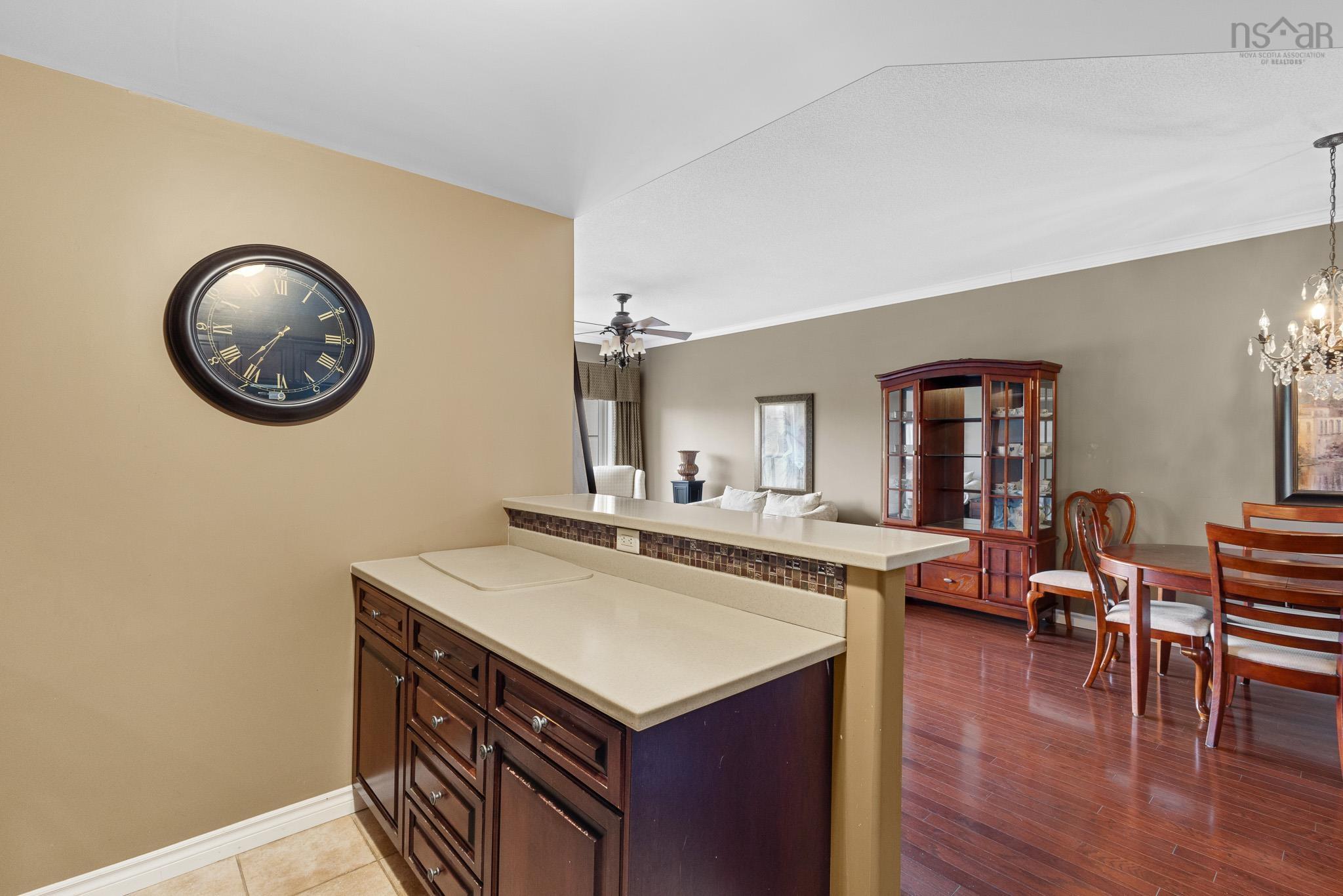 $579,900.00: 507 36 Southgate Drive, Bedford